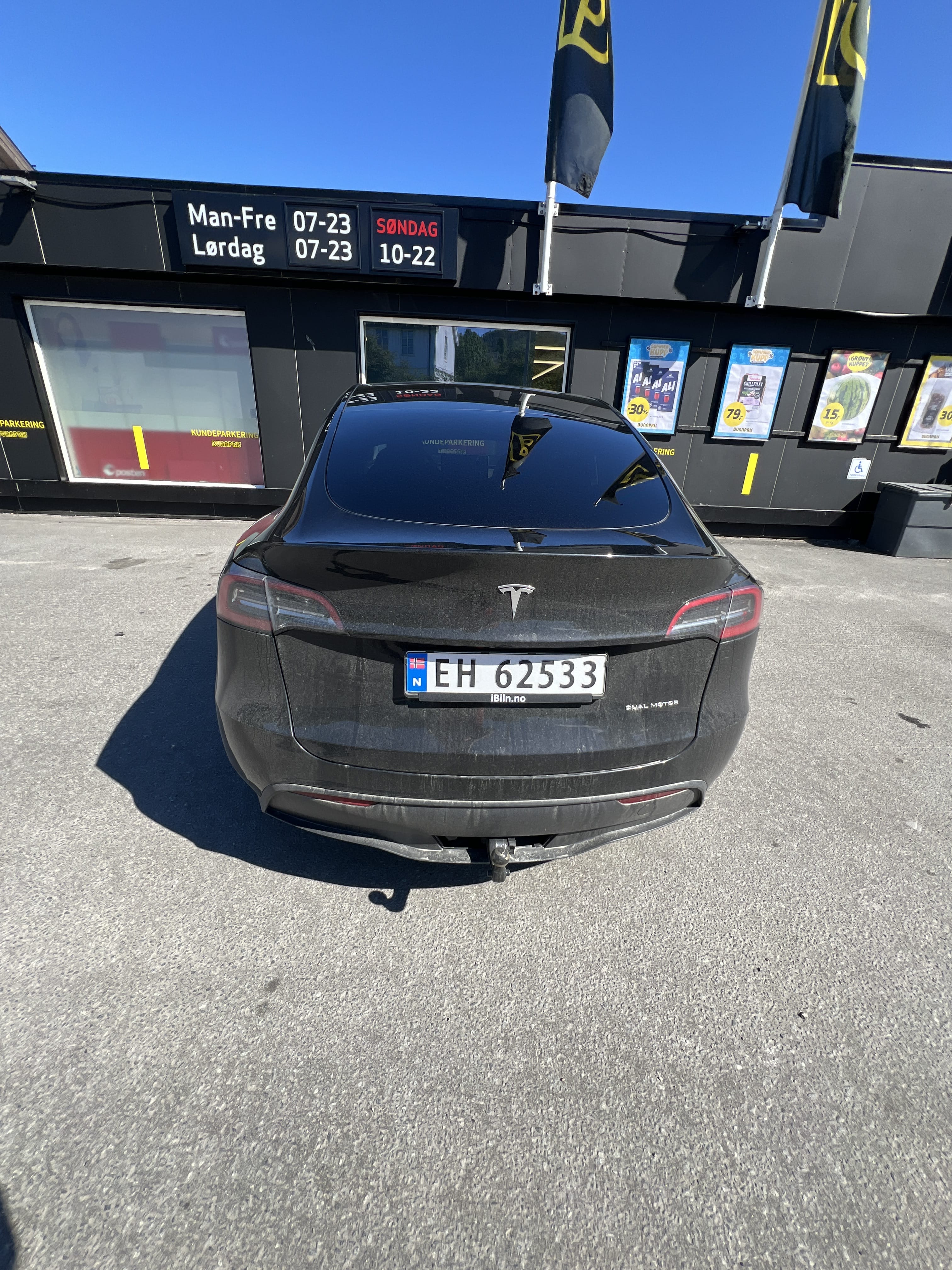 Tesla Model Y Long Range med Ryggekamera
