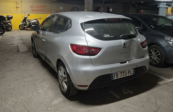 Renault Clio FB773PL con GPS