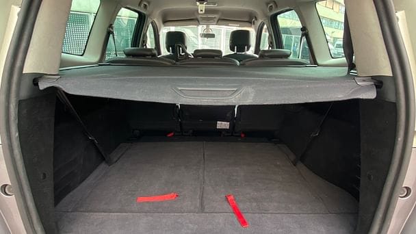 Renault Grand Scenic III 792 avec Siège bébé