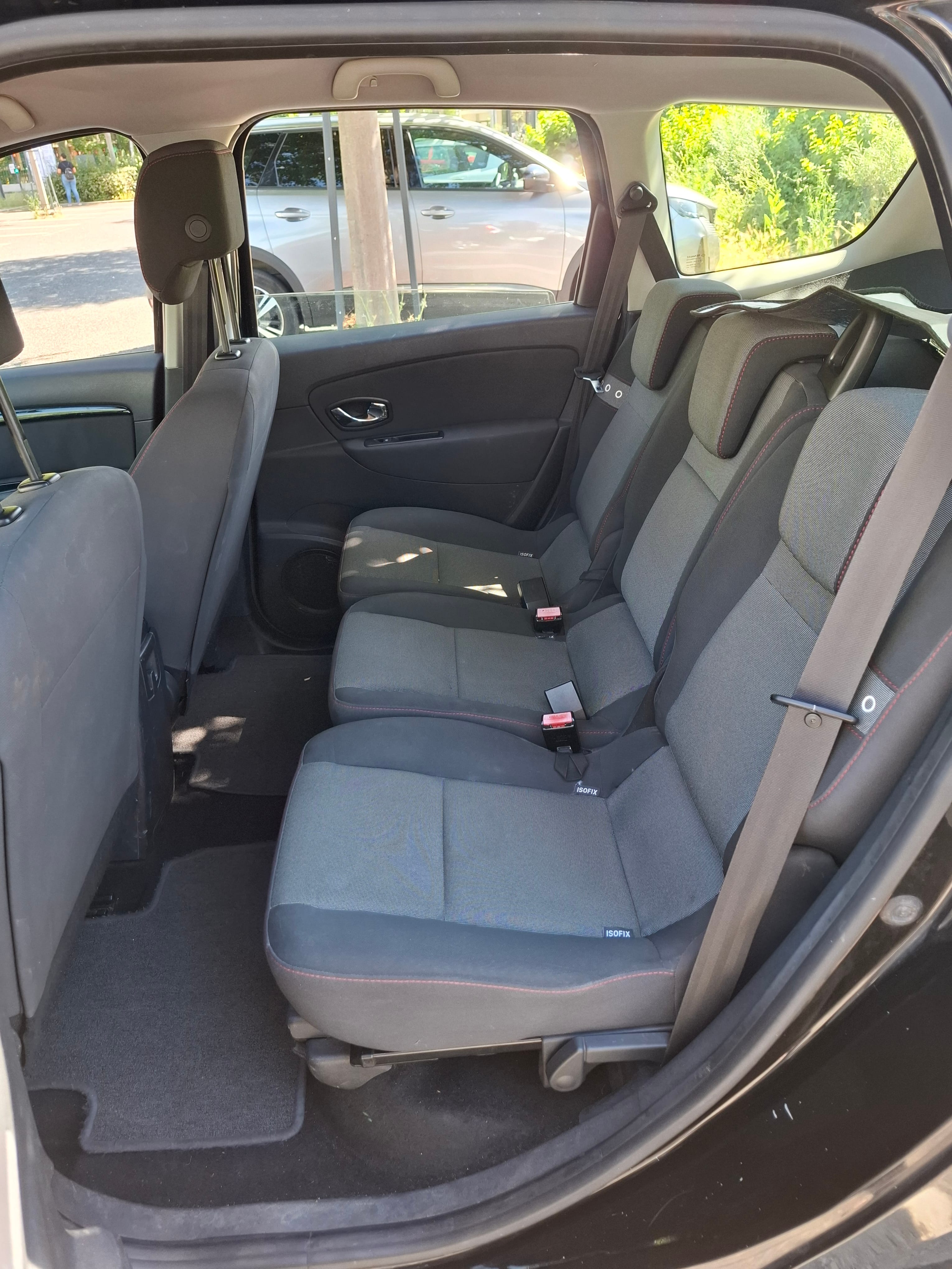 Renault Grand Scenic avec Siège bébé