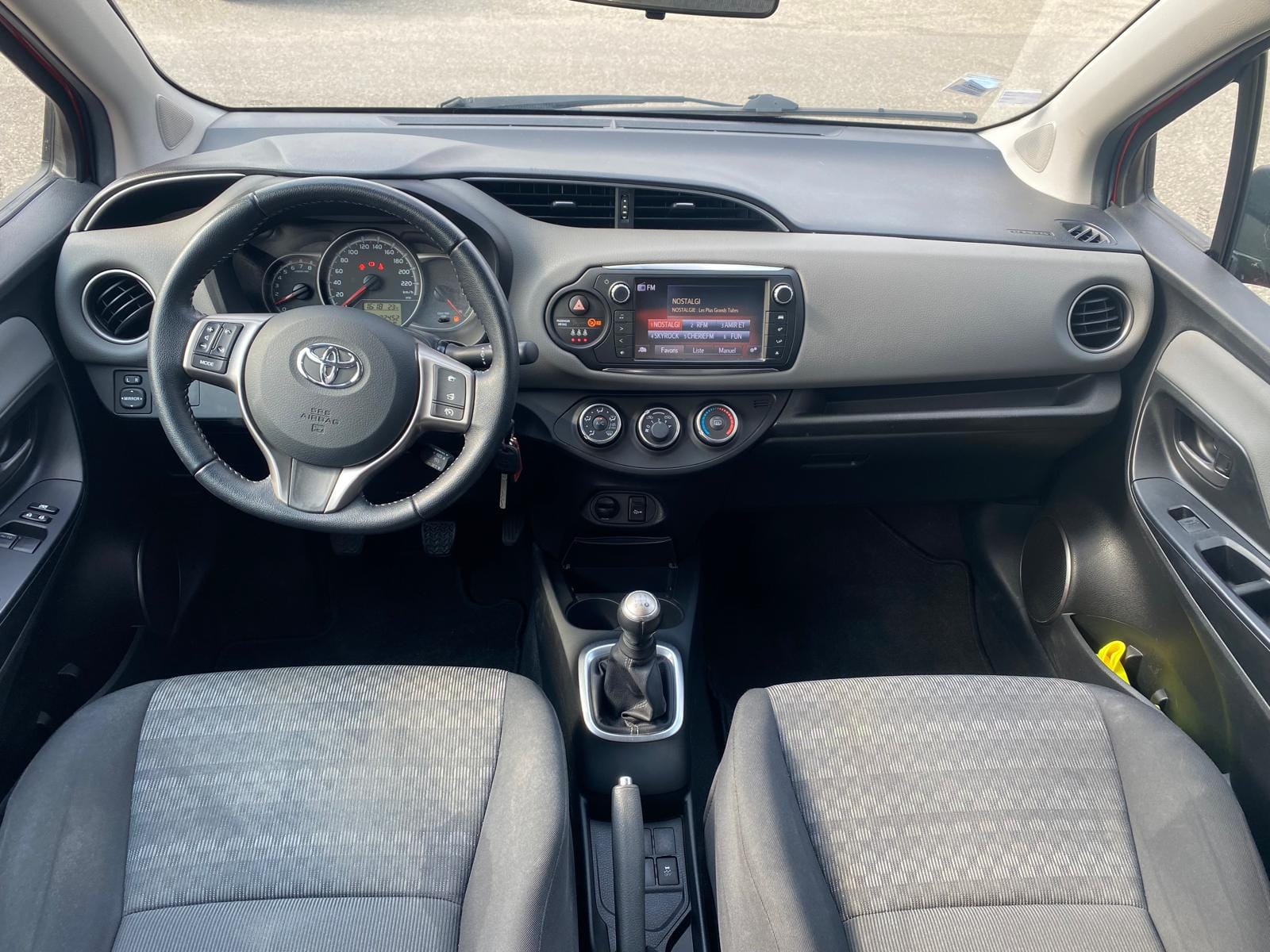 Toyota Yaris 1.0 vvti essence avec Audio Bluetooth
