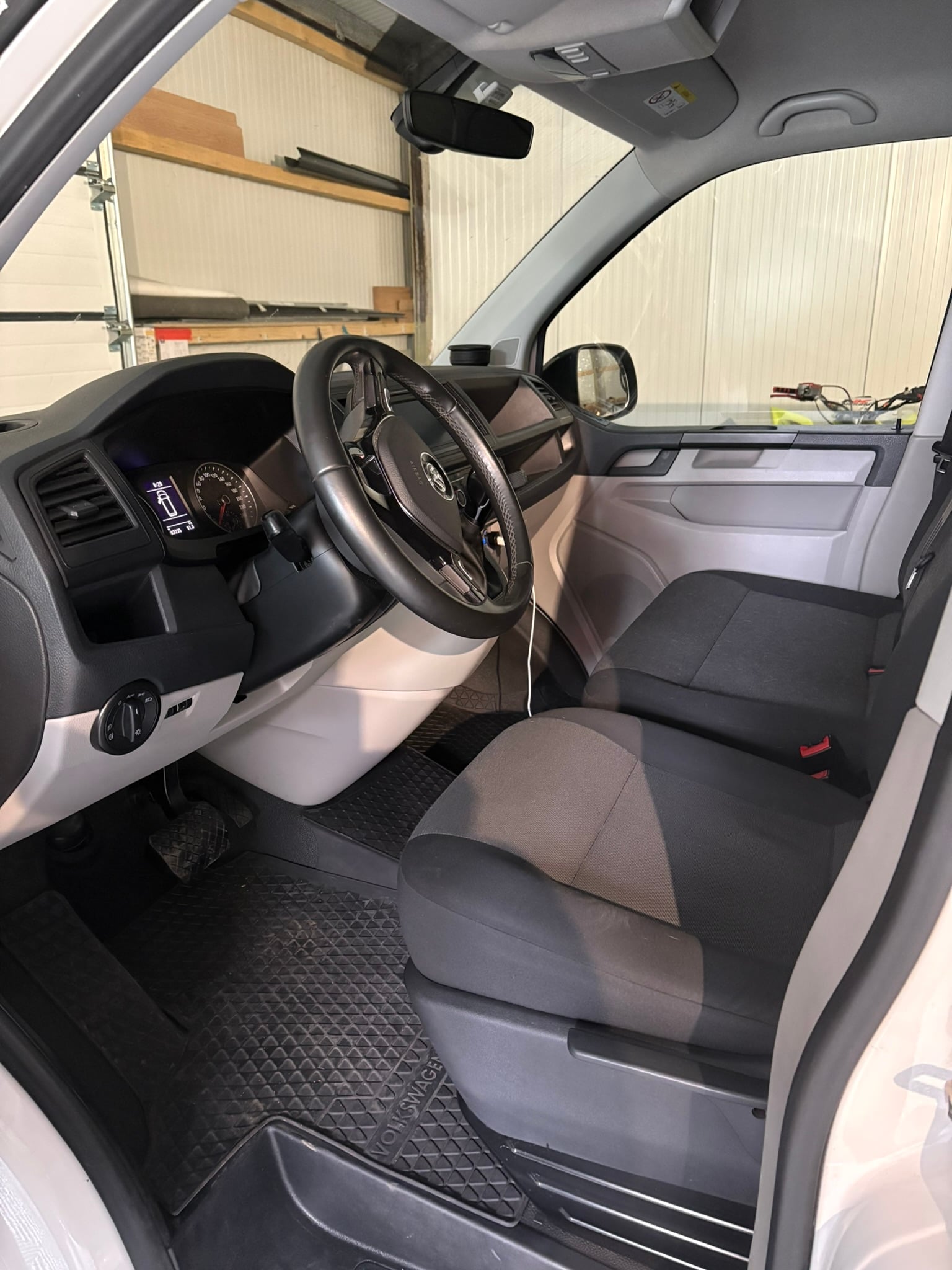 Volkswagen Transporter avec GPS