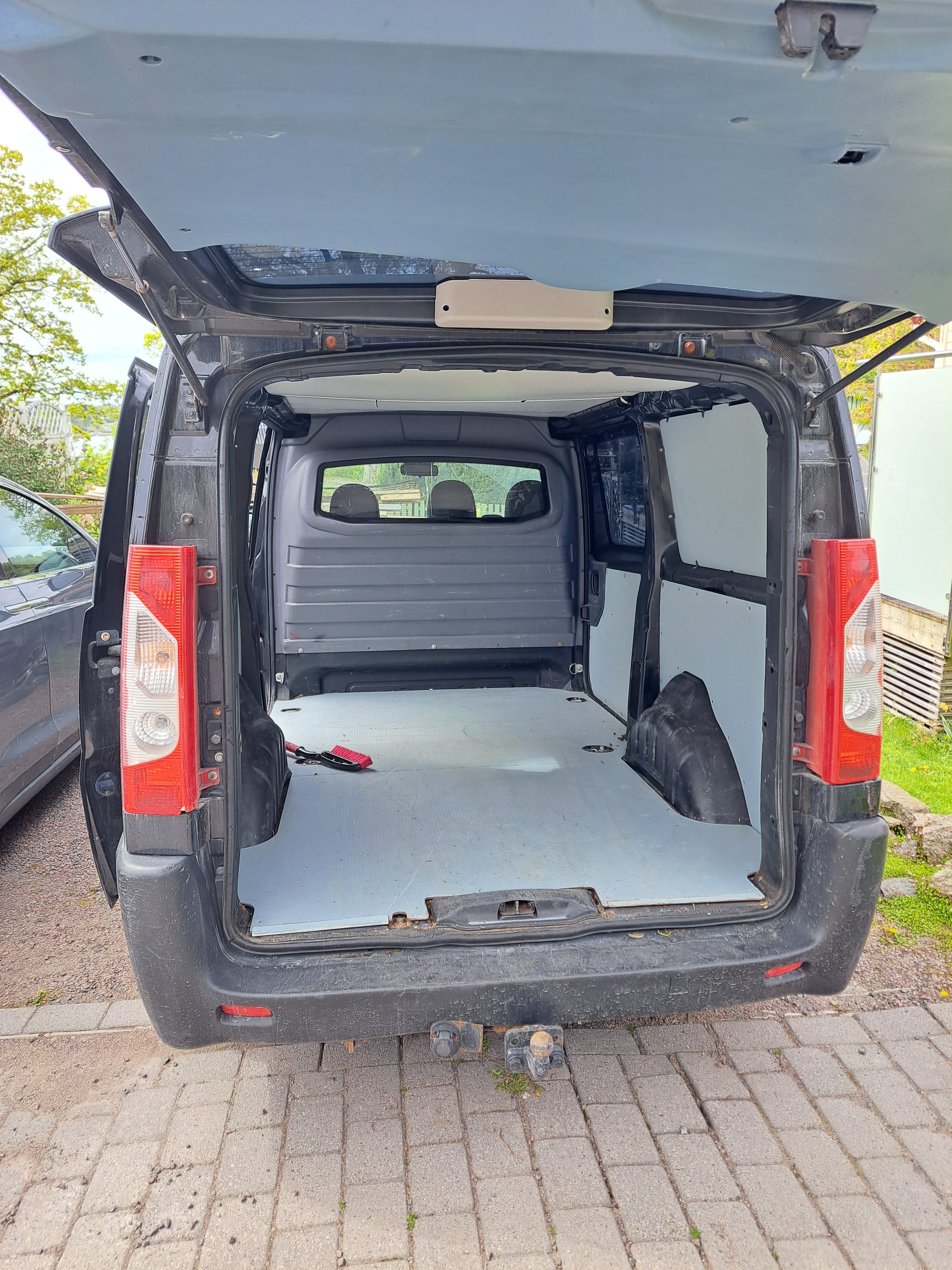 Peugeot Expert med Tilhengerfeste