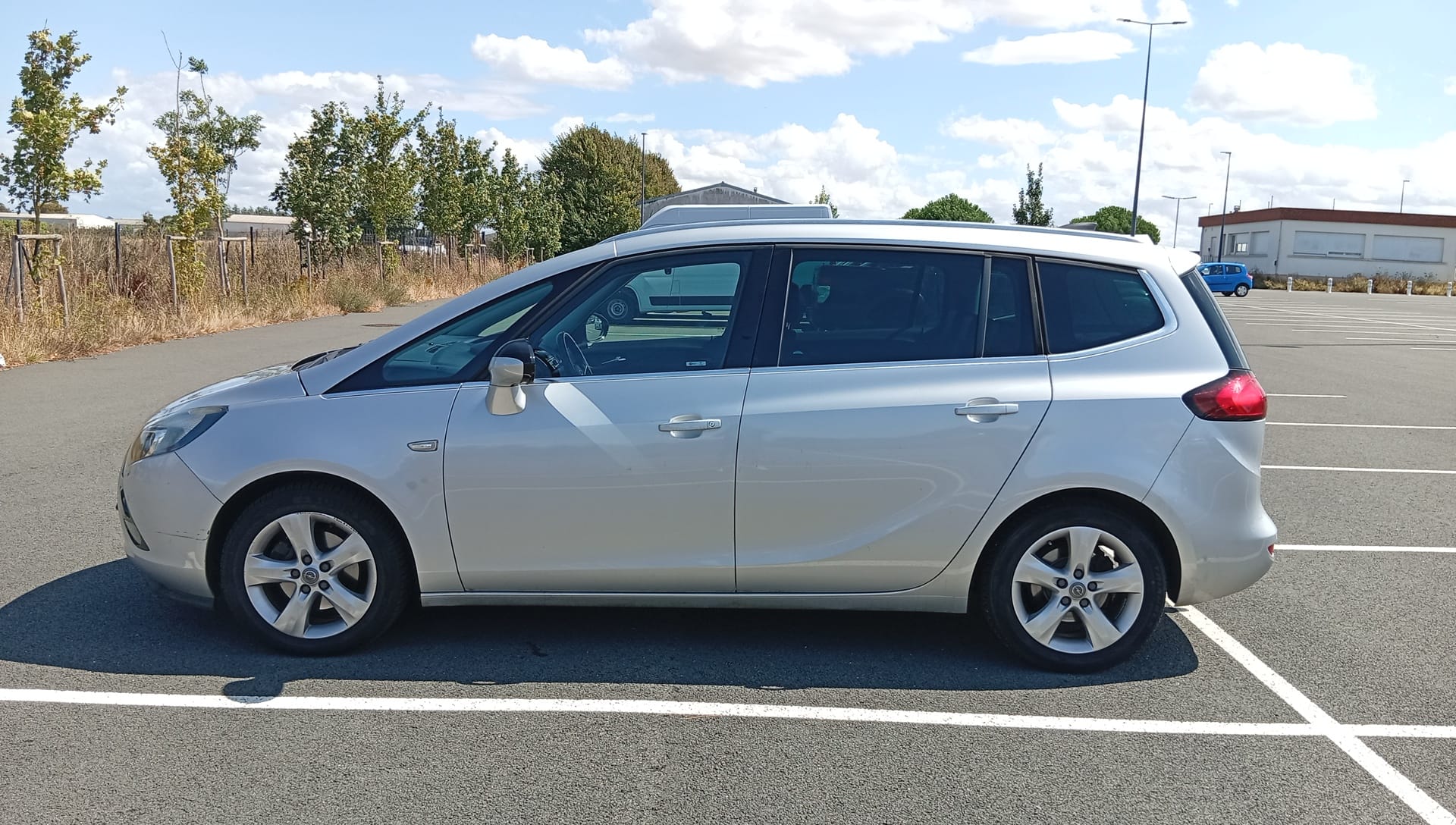 Opel Zafira Tourer avec Climatisation