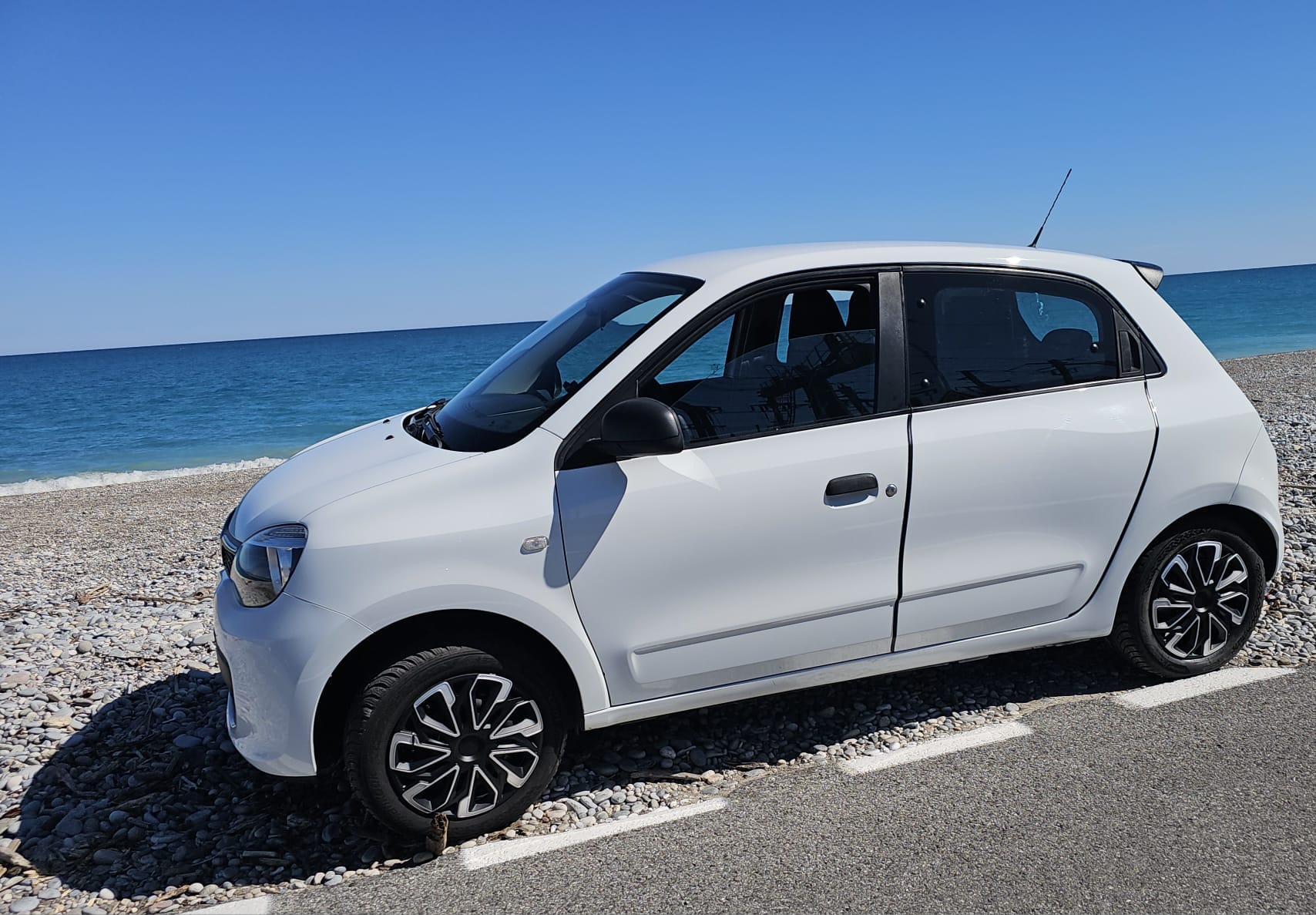 Renault Twingo III, 2016, Essence 95