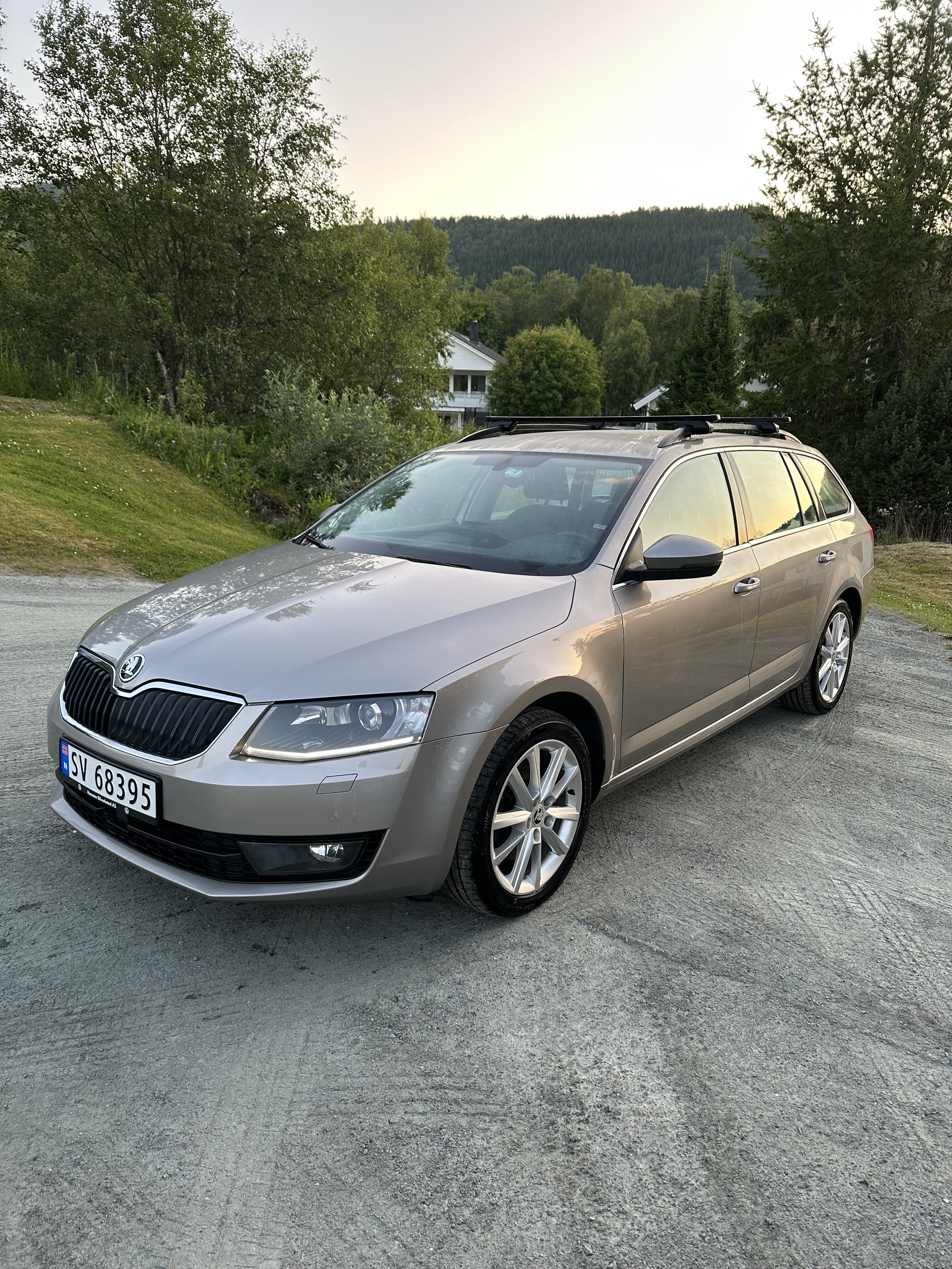Skoda Octavia, 2016, Blyfri 95, automatisk
