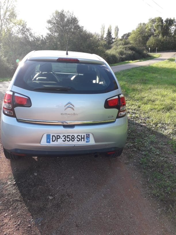 Citroen C3 1.2 82cv essence crit air1 avec GPS