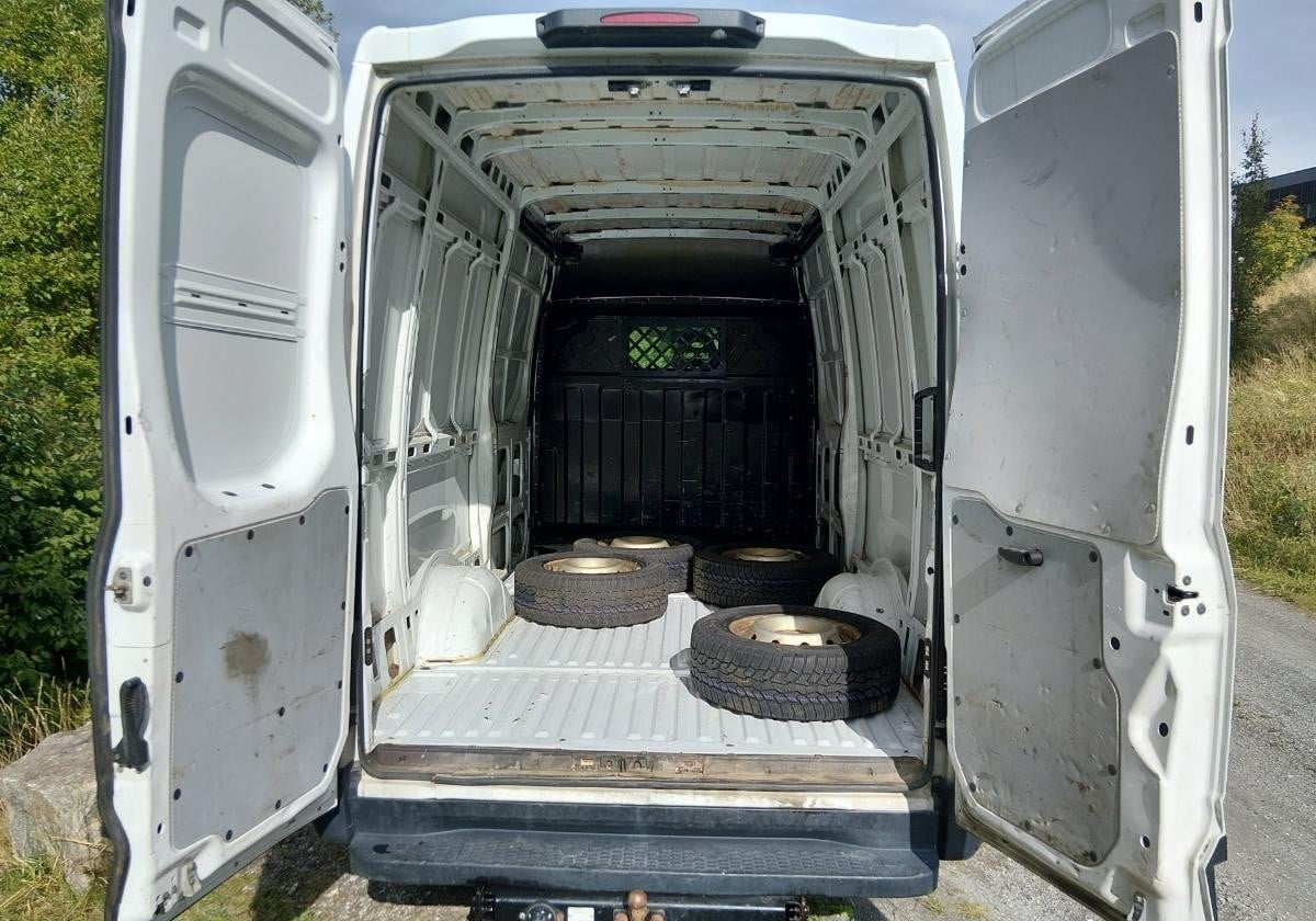 Iveco Daily with Car radio