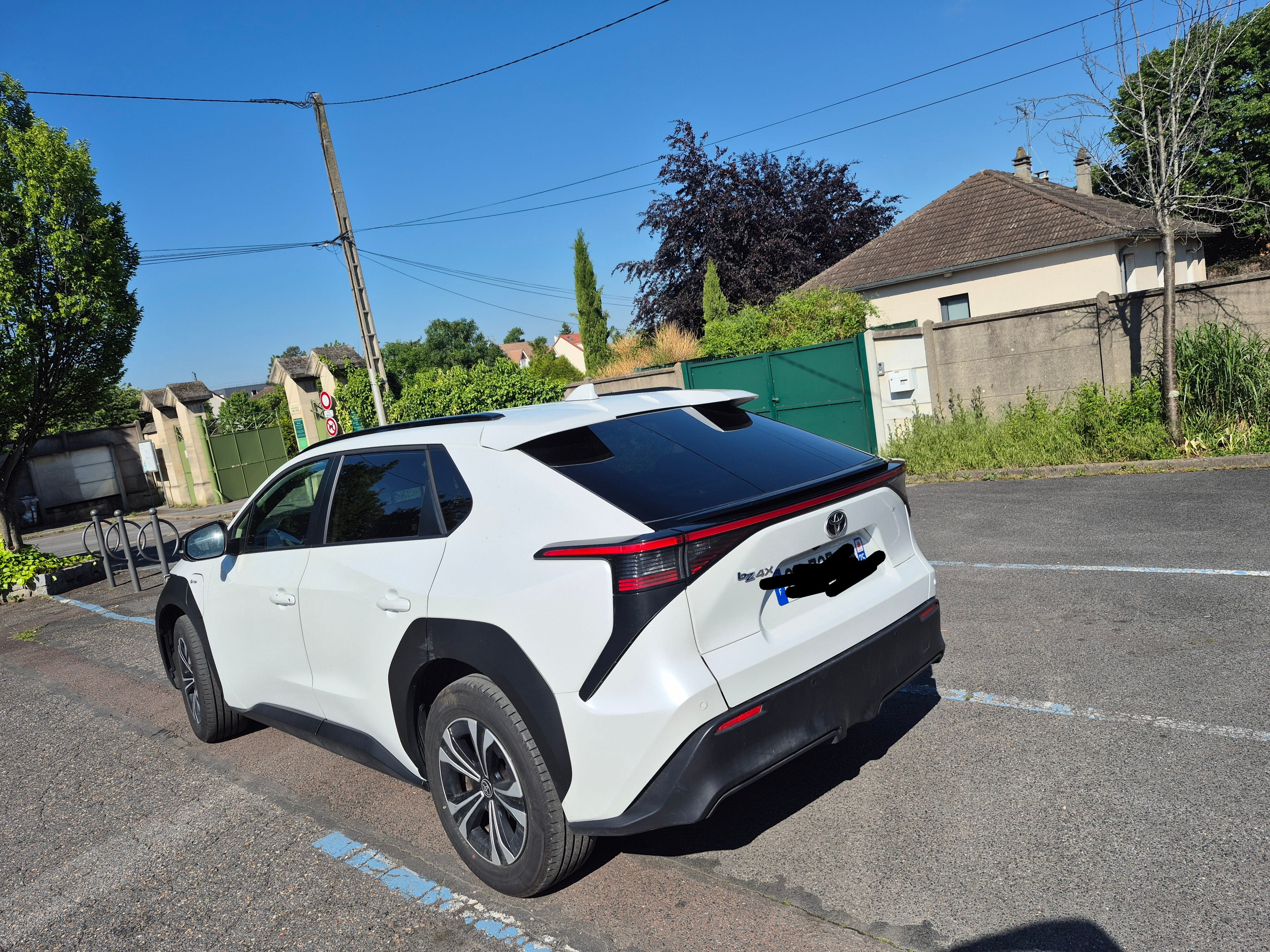 Toyota bZ4X avec Caméra de recul