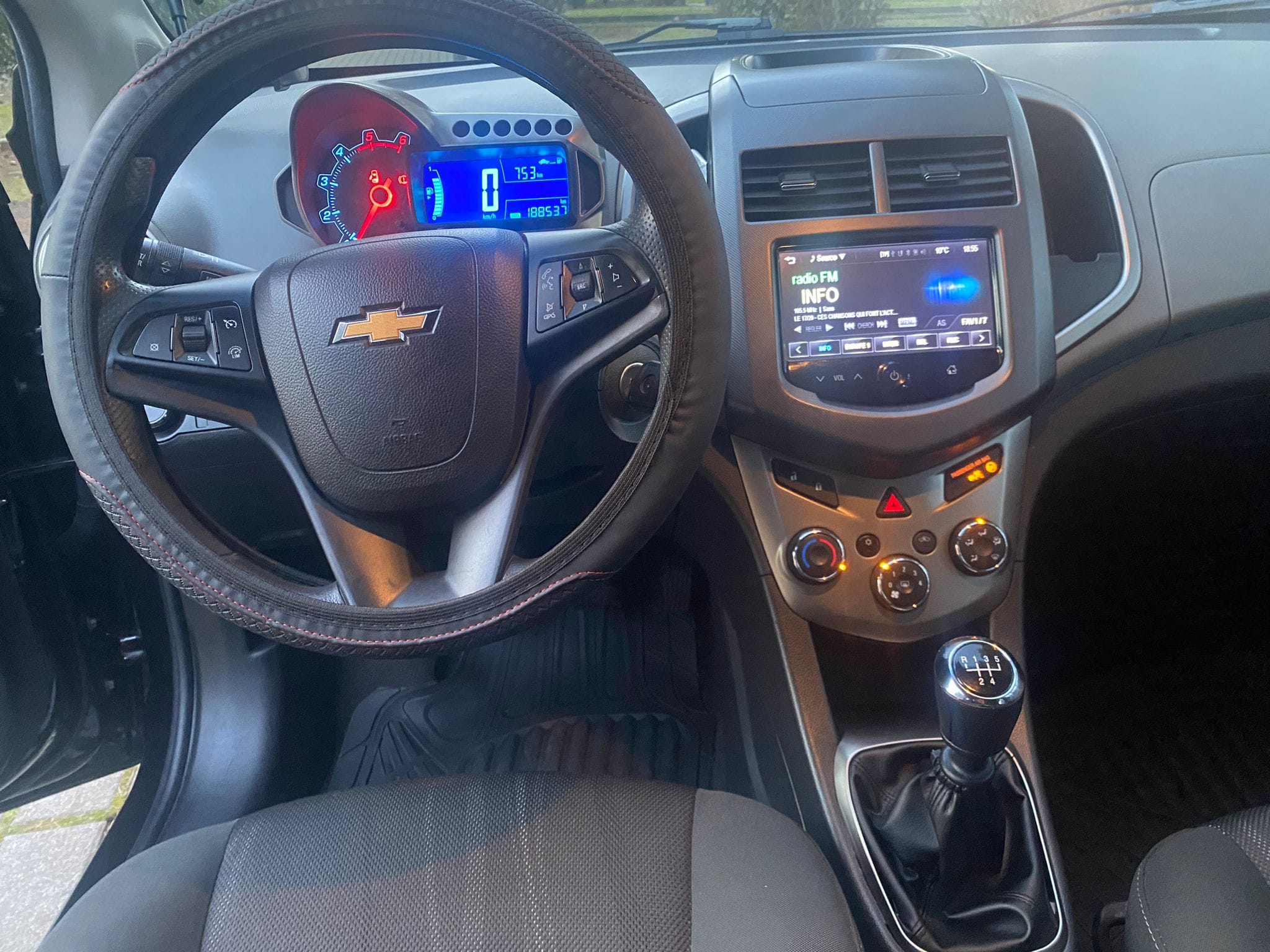 Chevrolet Aveo avec Régulateur de vitesse
