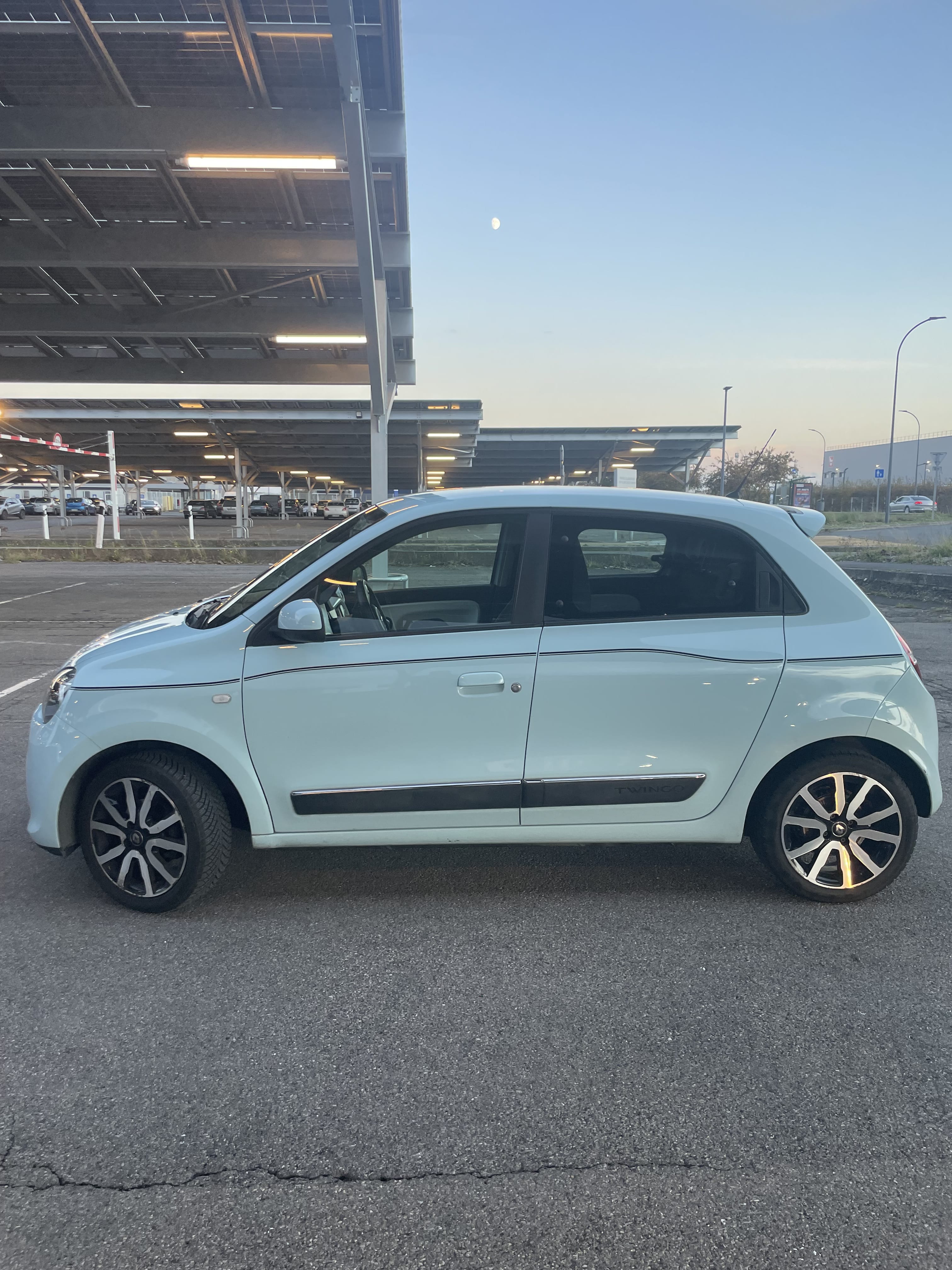 Renault Twingo III avec Climatisation