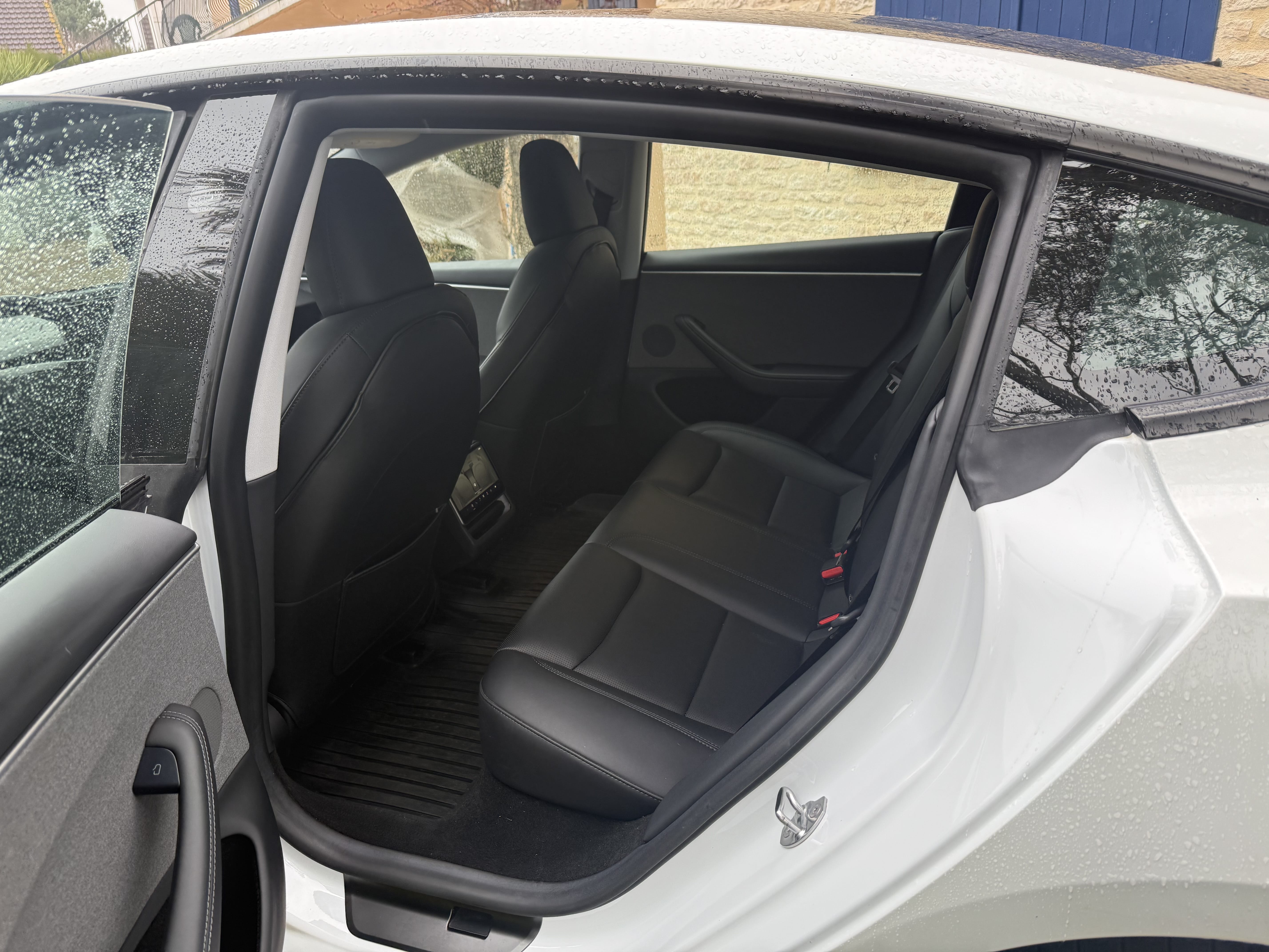Tesla Model 3 Standard Range avec Dashcam