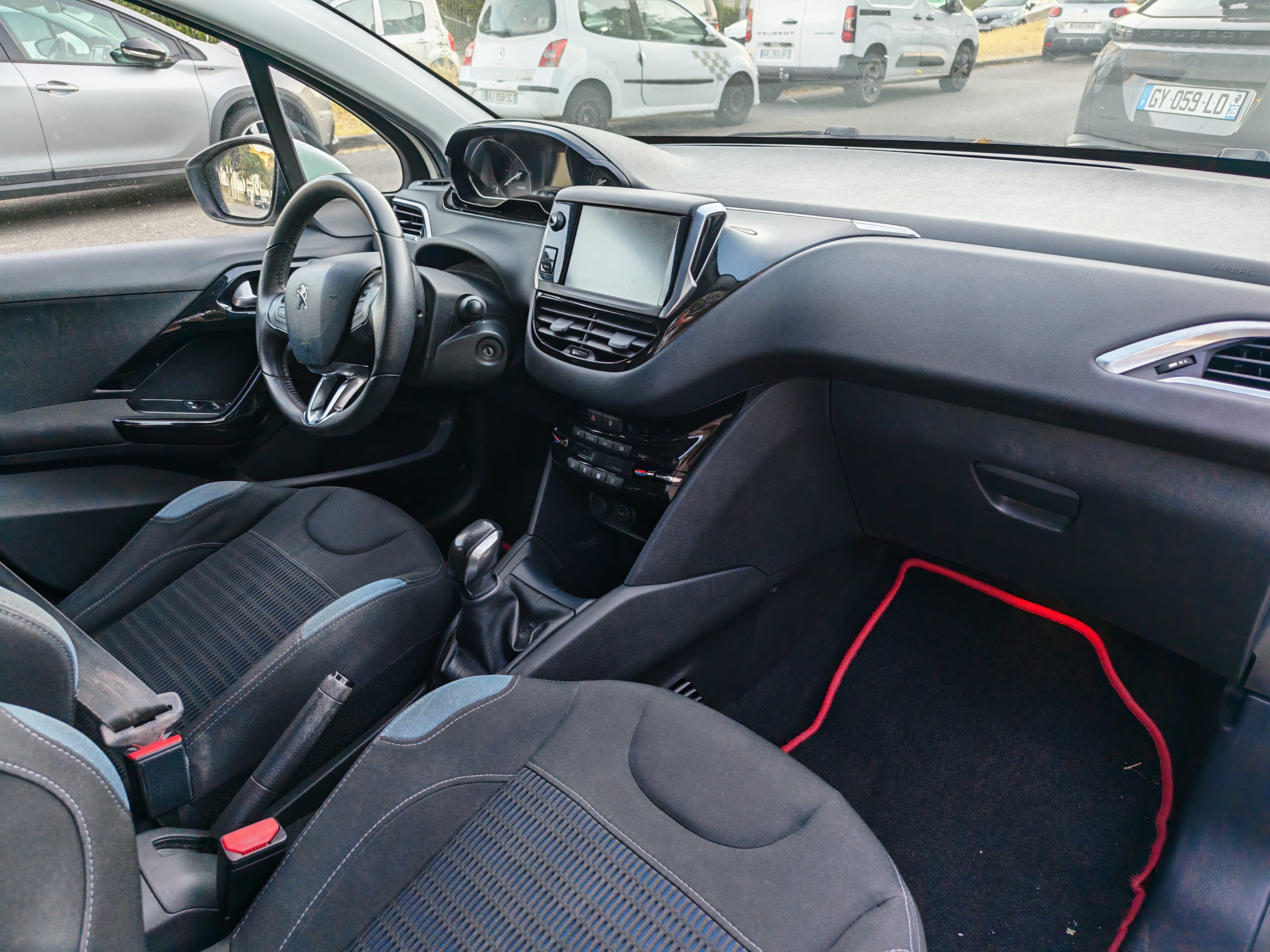 Peugeot 208 with USB charging ports
