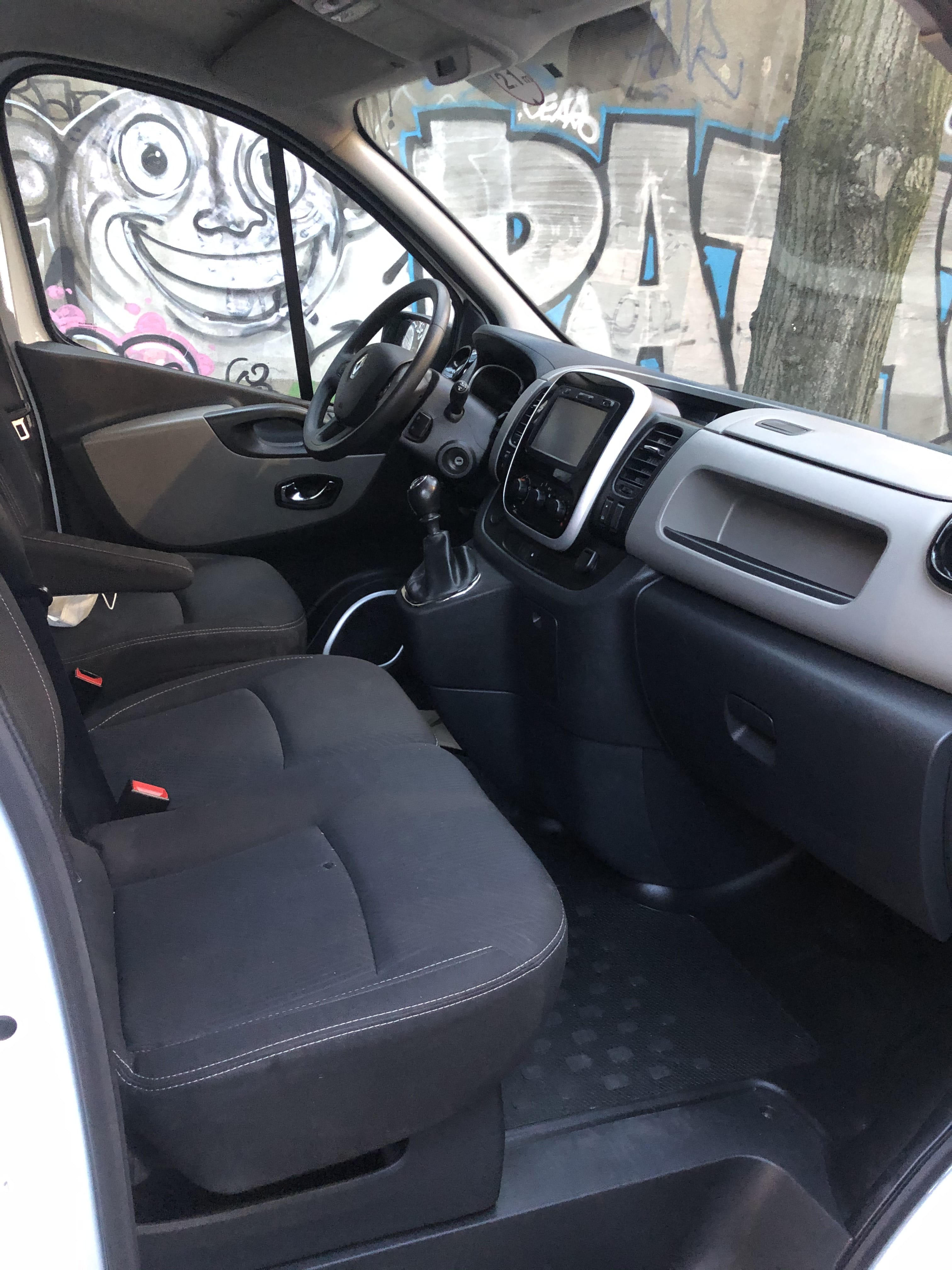 Renault Trafic EM
