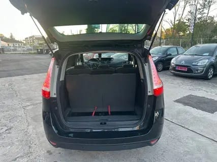 Renault Grand Scenic avec Port USB