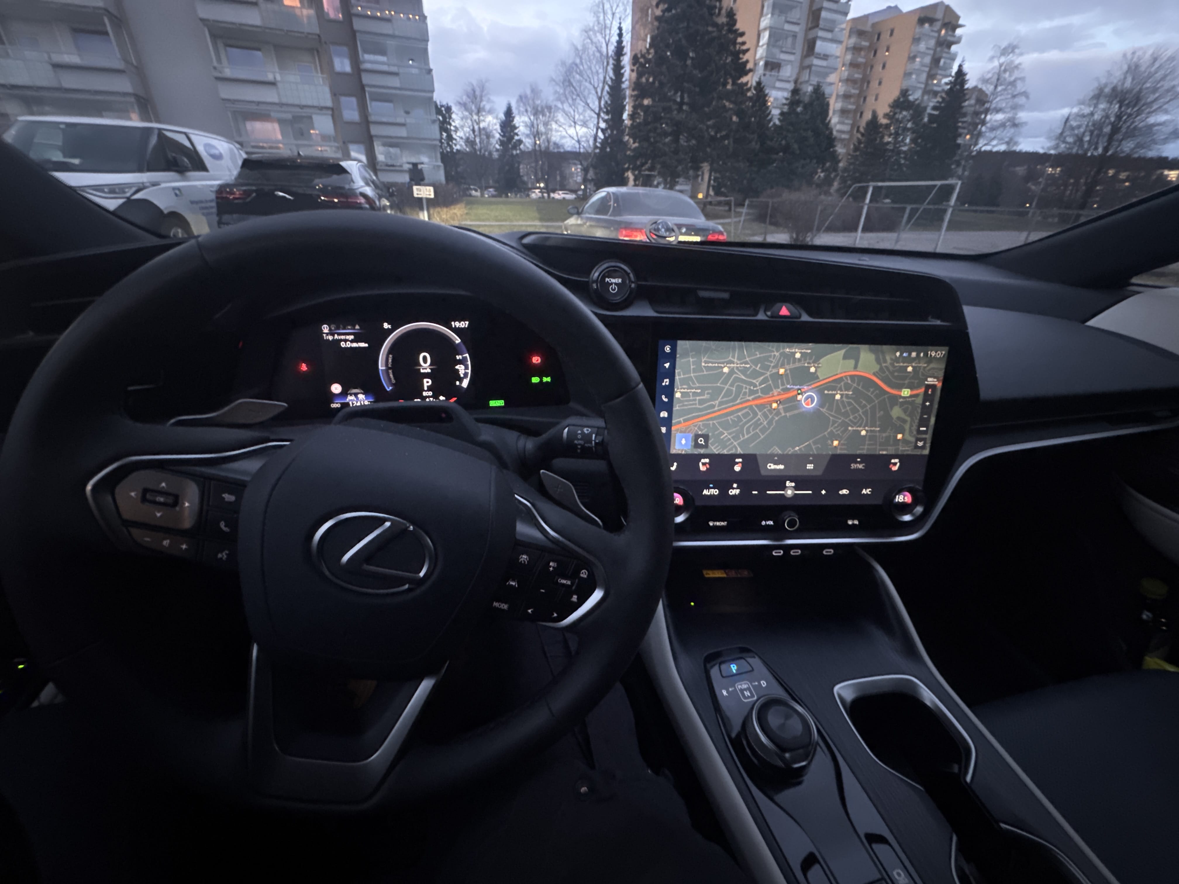 Lexus RZ 450e Executive med Vinterdekk
