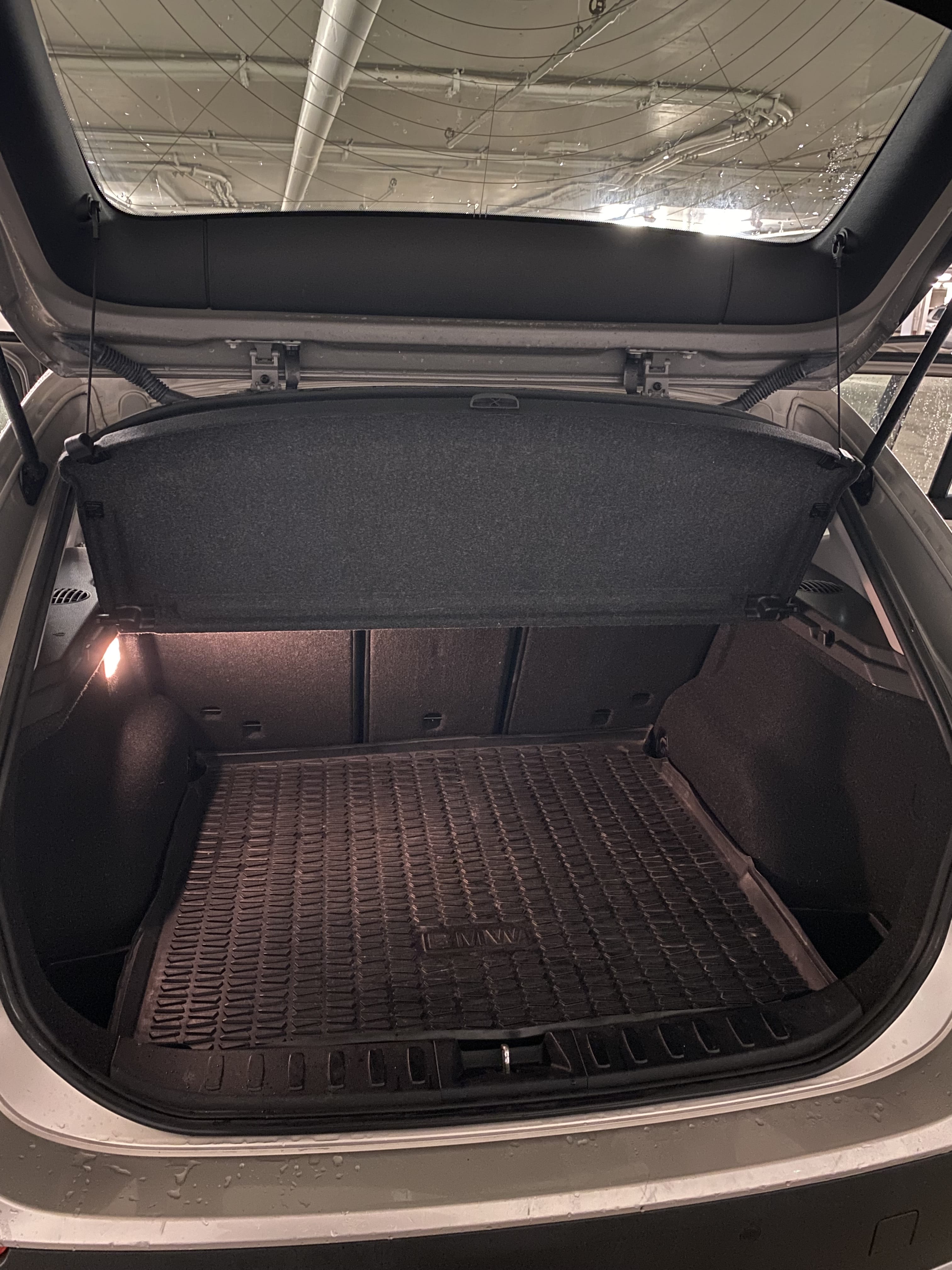 BMW X1 Fin og romslig firehjulstrekk turbil med Skistativ