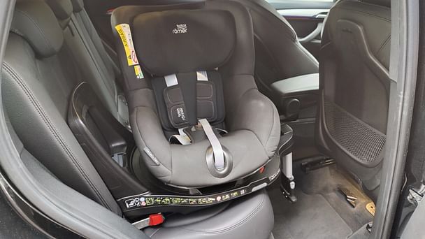 BMW X1 Sport avec sièges auto avec Audio Bluetooth