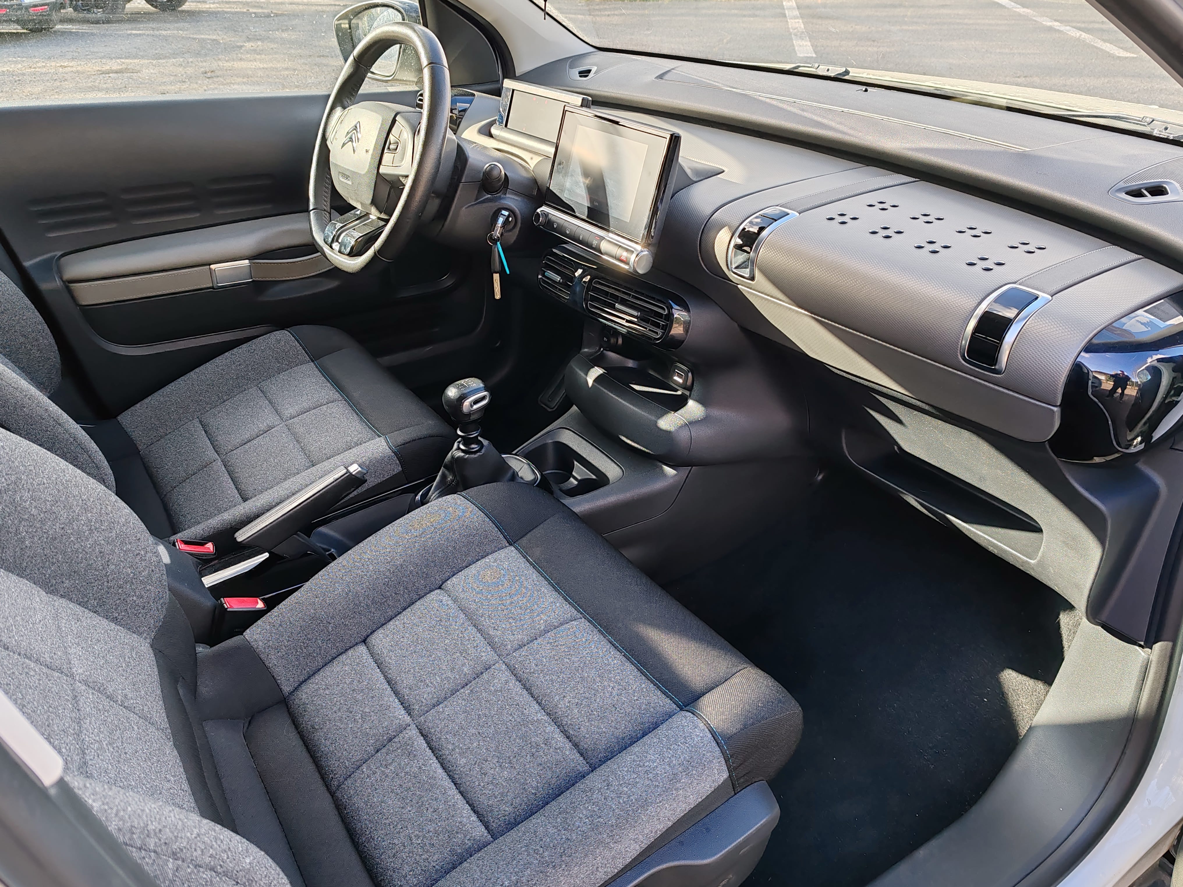 Citroen C4 Cactus avec Port USB