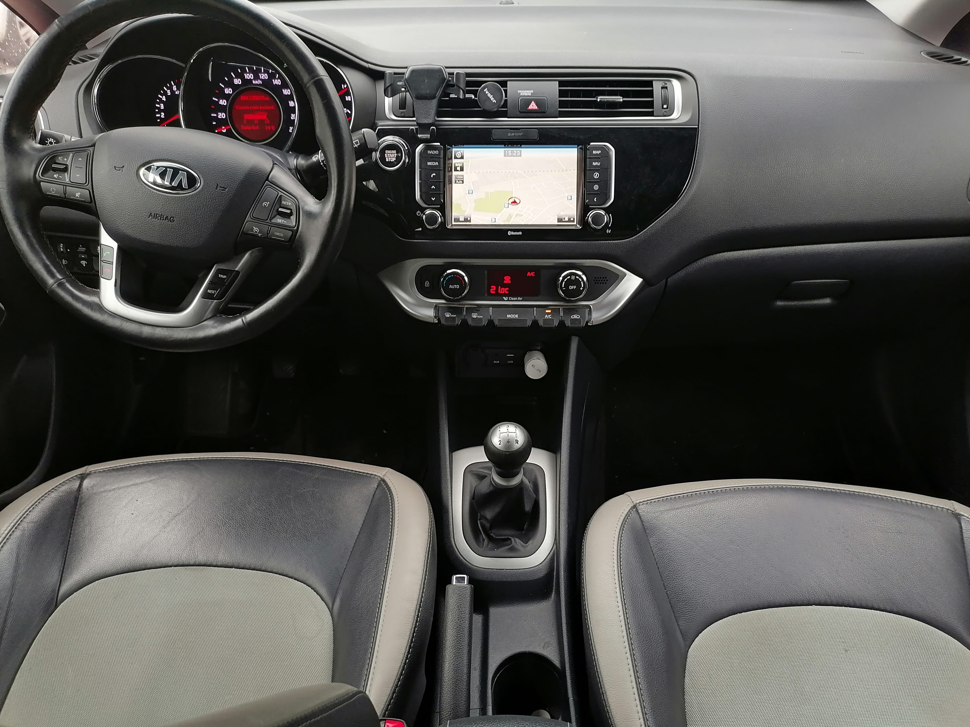 Kia Rio avec Entrée audio / iPod