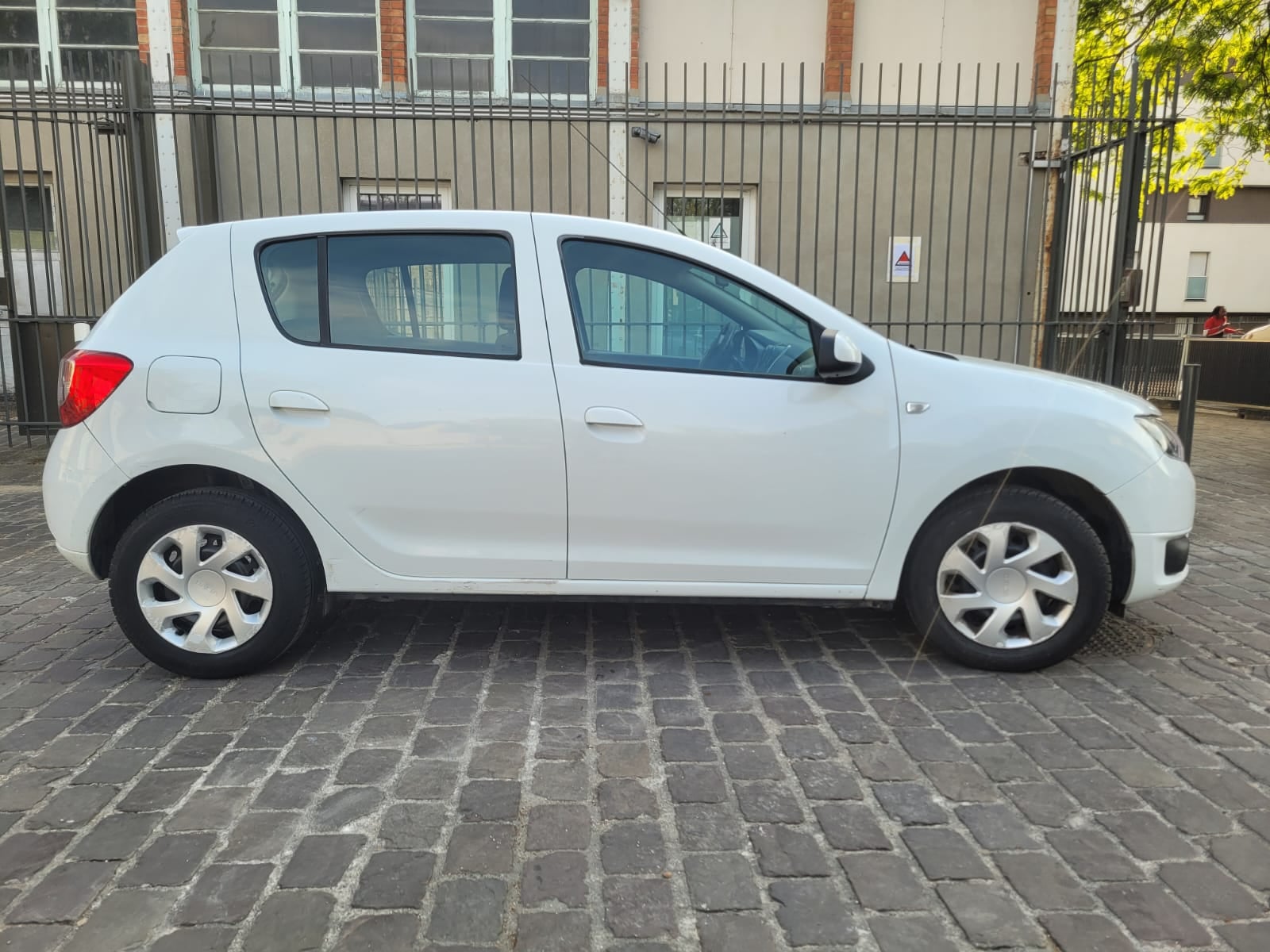 Dacia Sandero avec Climatisation