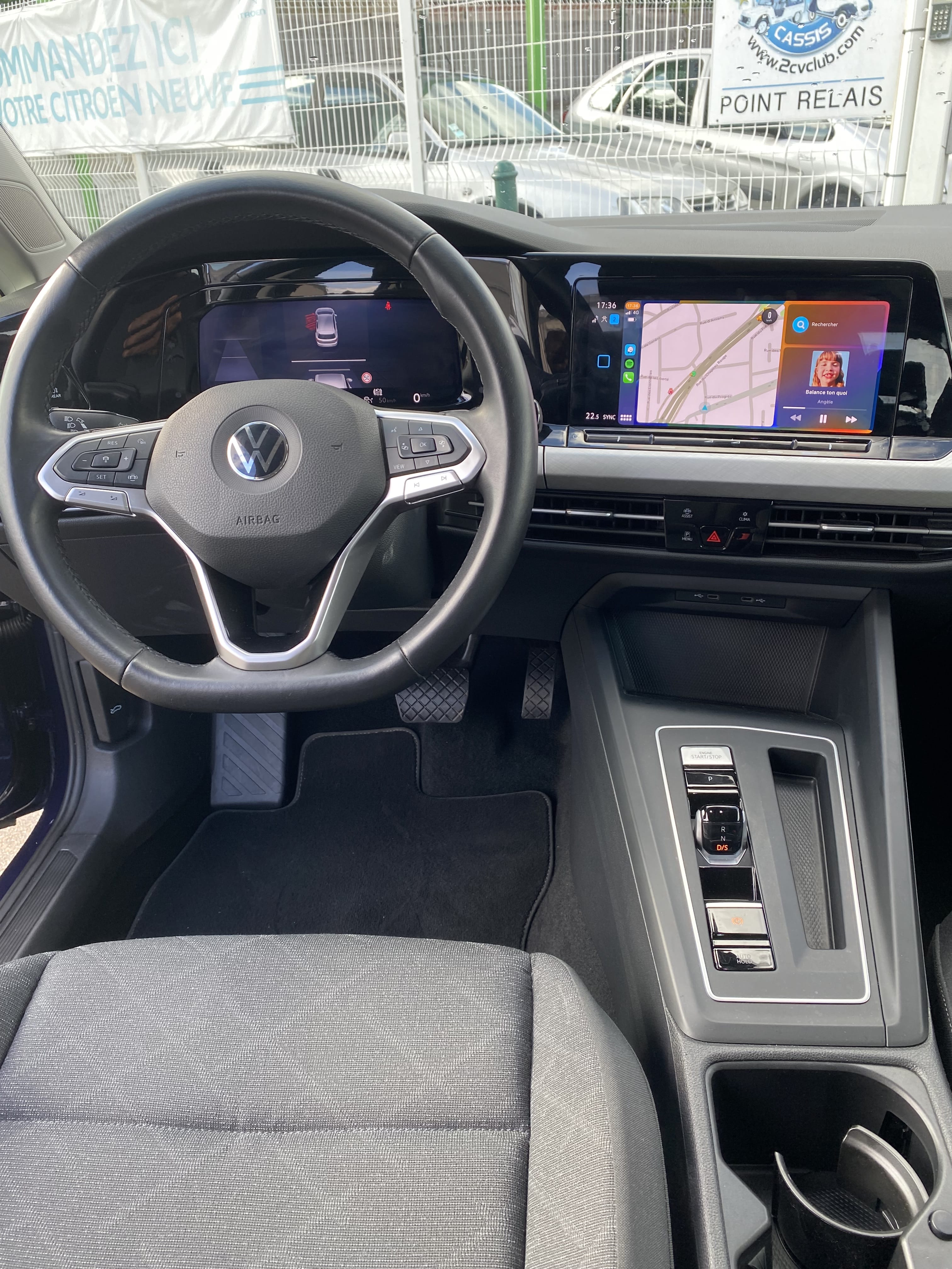 Volkswagen Golf VIII avec Attelage