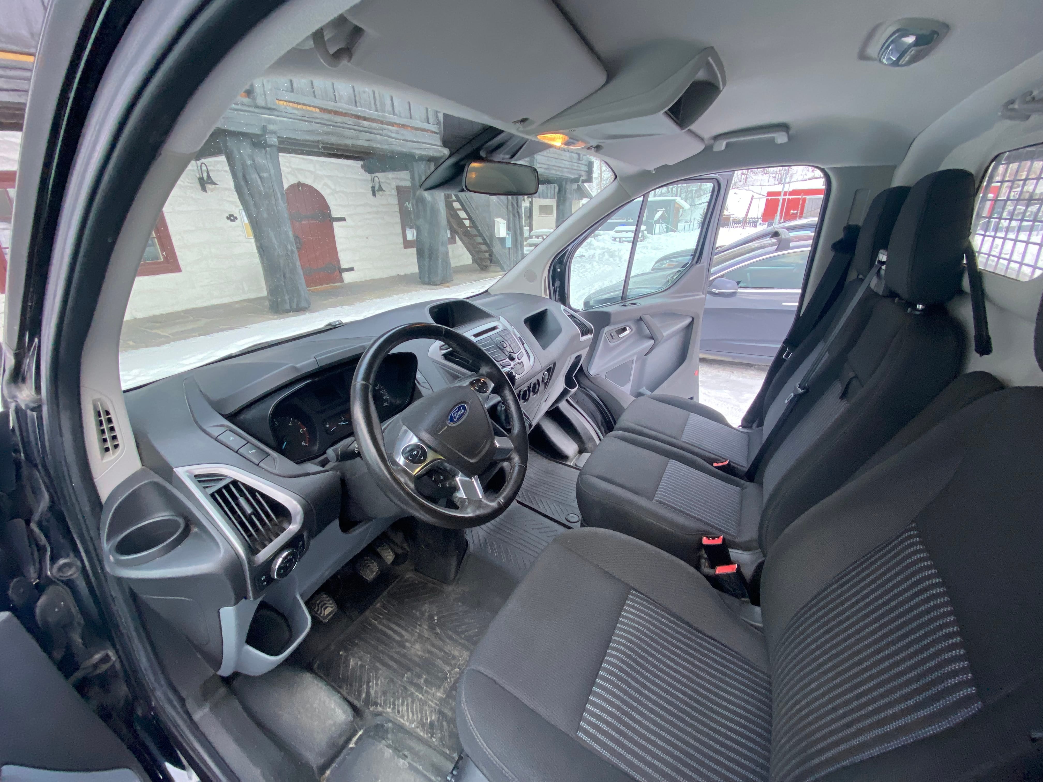 Ford Transit Custom Varebil med Tilhengerfeste