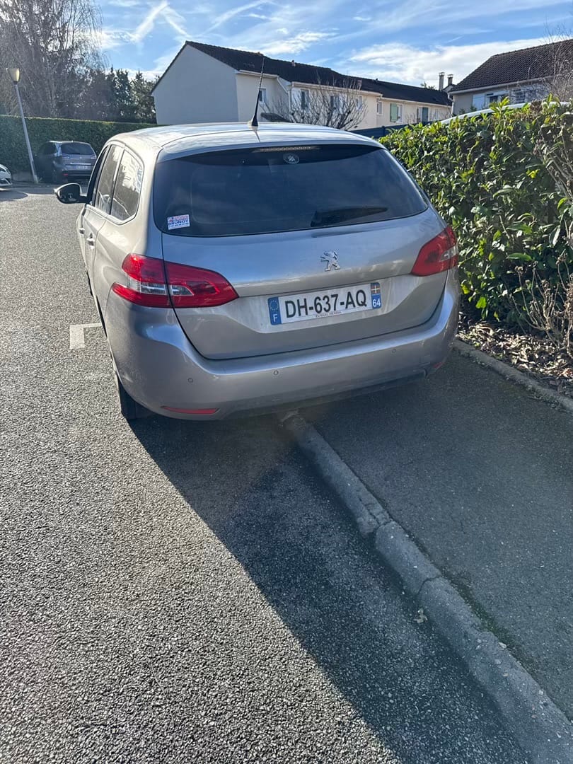 Peugeot 308 SW avec Régulateur de vitesse