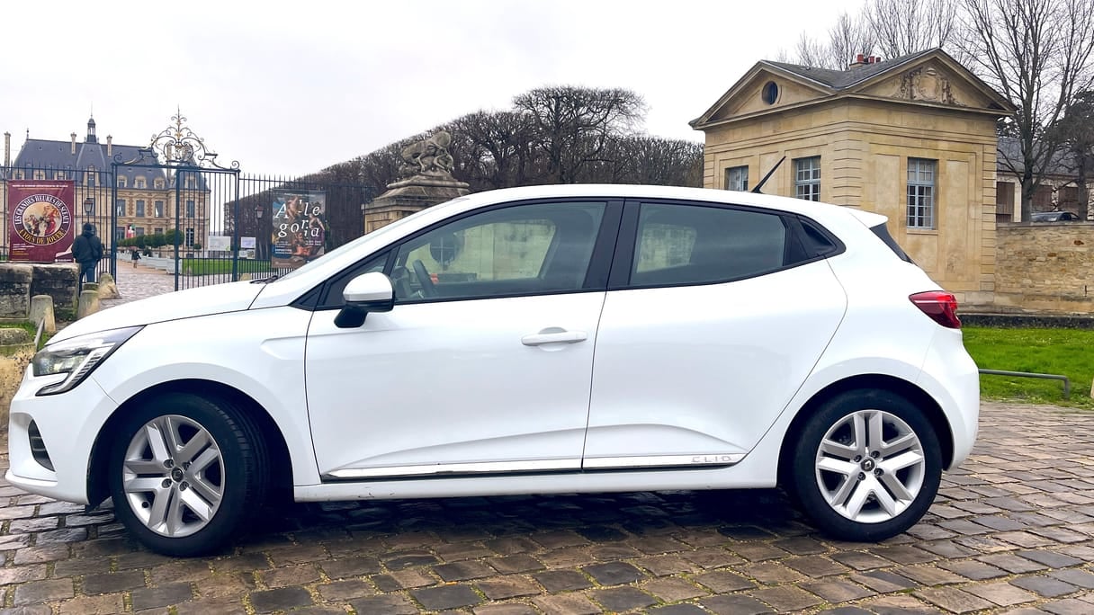 Renault Clio with Air conditioning