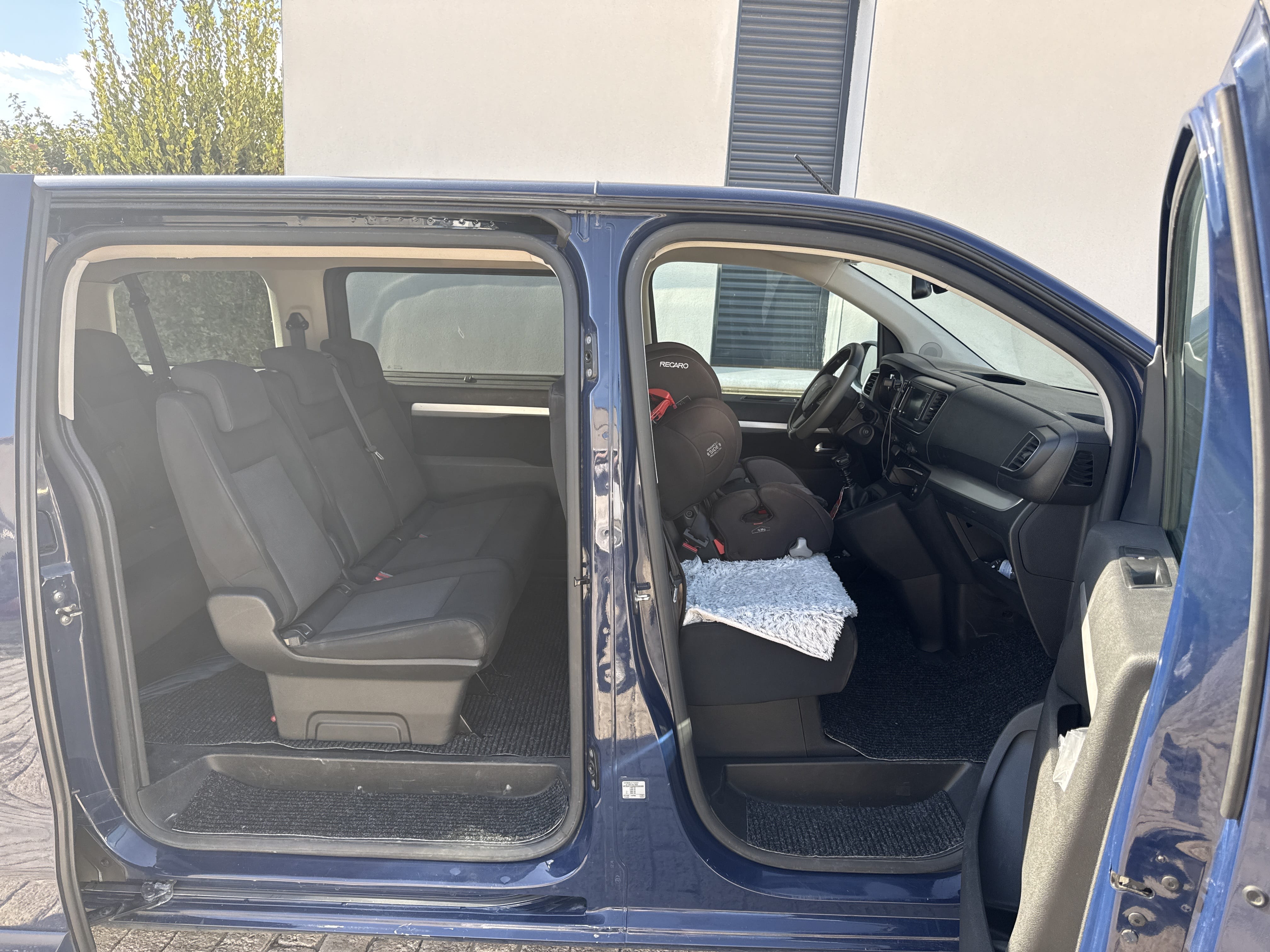 Peugeot Traveller avec Climatisation