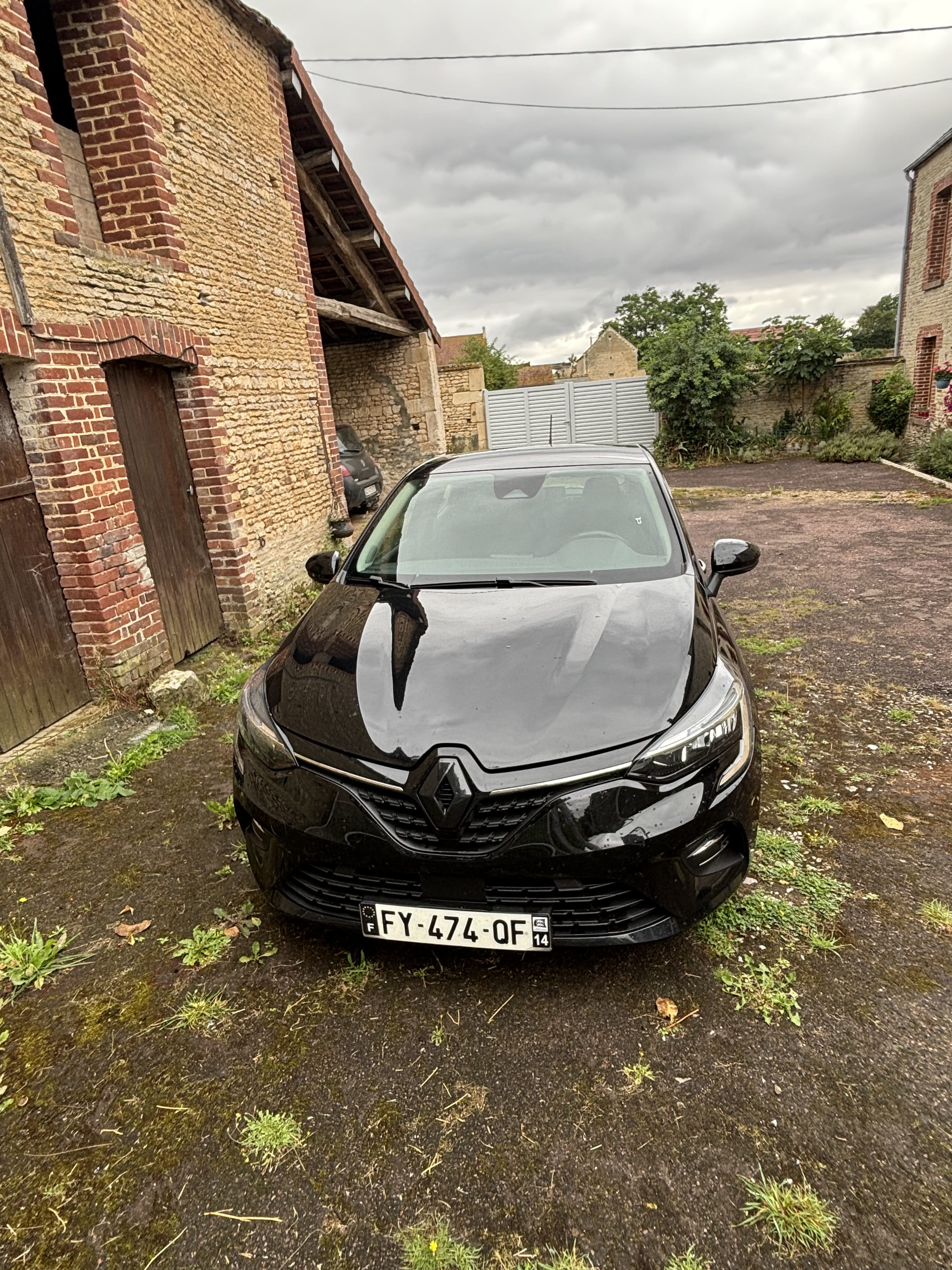 Renault Clio 1.0L, 2021, Essence 98