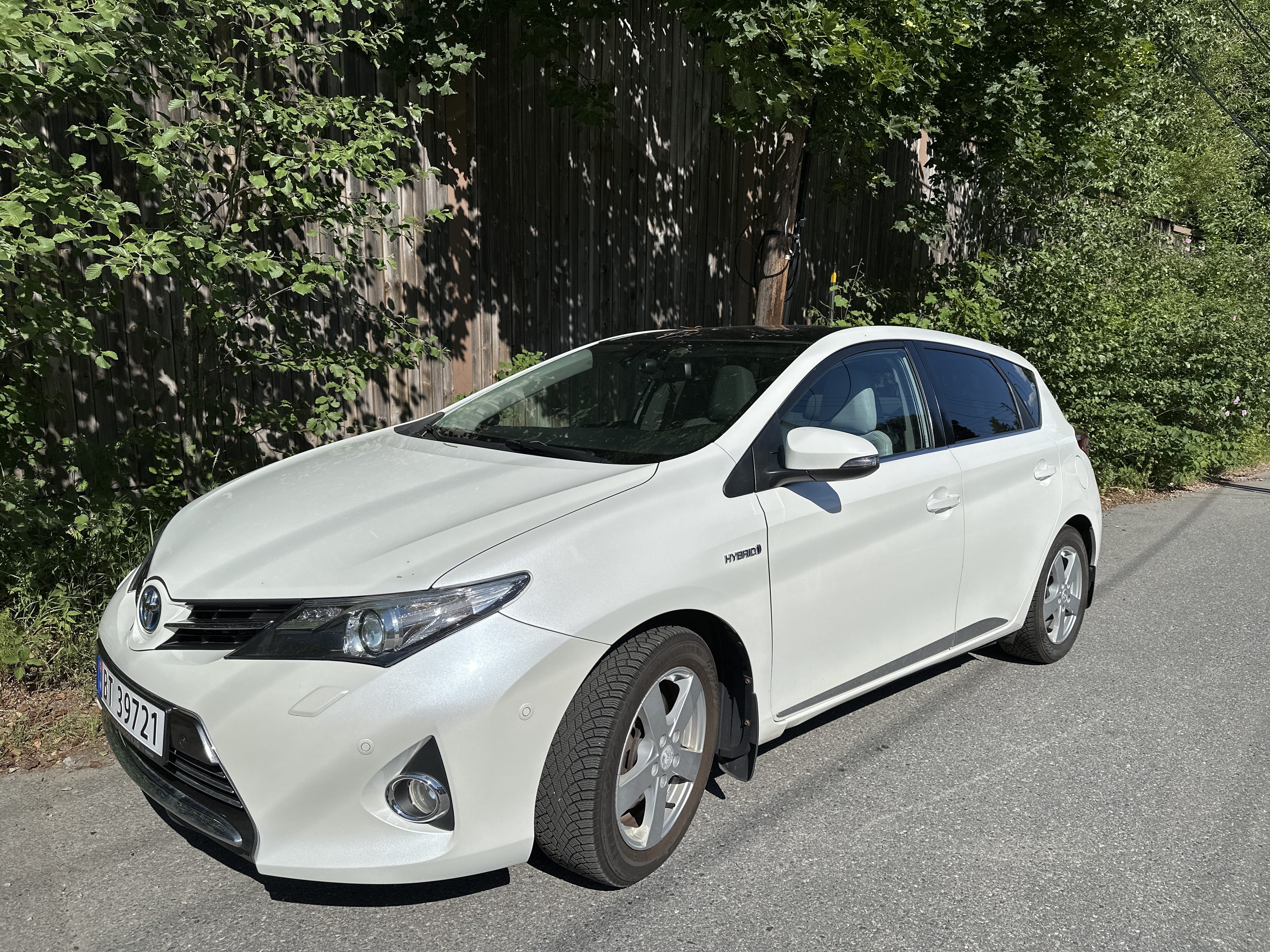 Toyota Auris, 2016, Blyfri 95 / Elektrisk (hybrid), automatisk