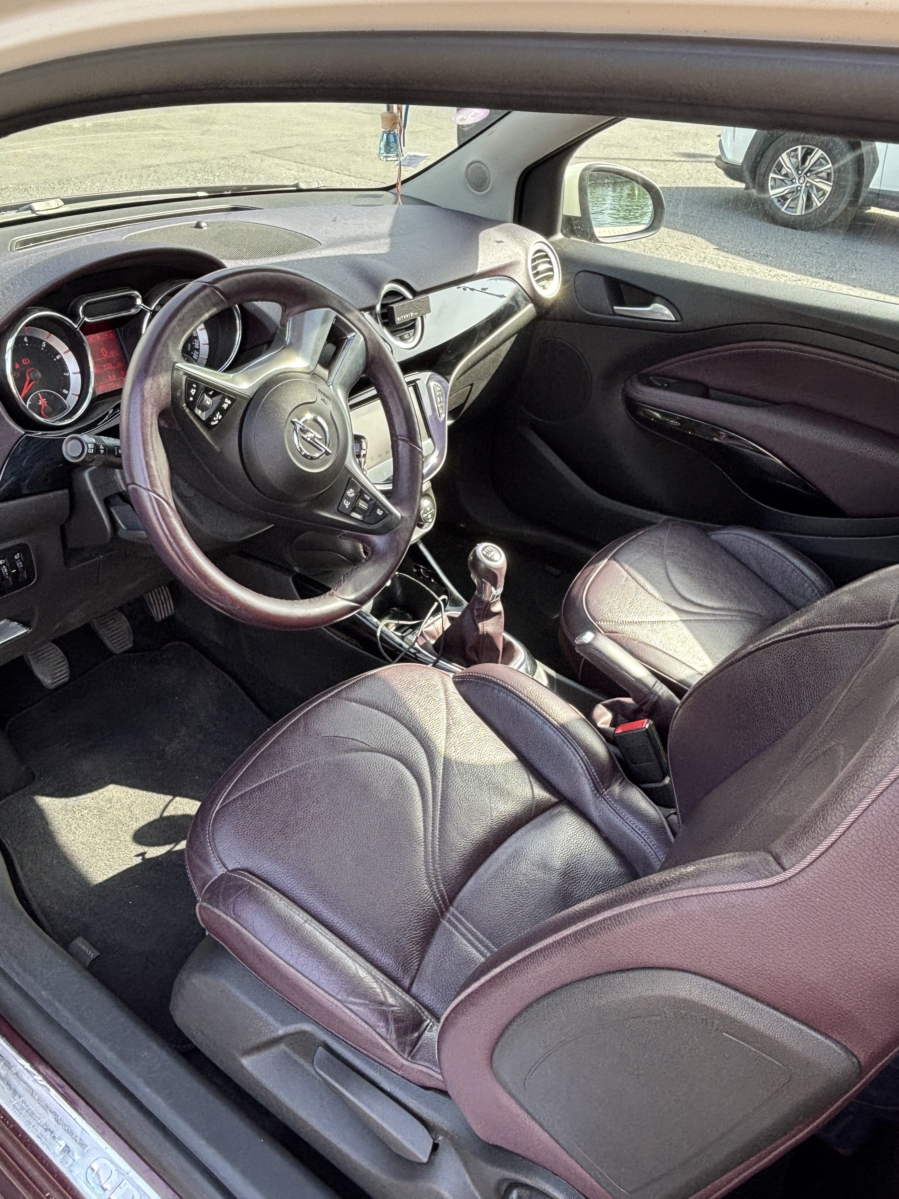 Opel Adam avec Port USB