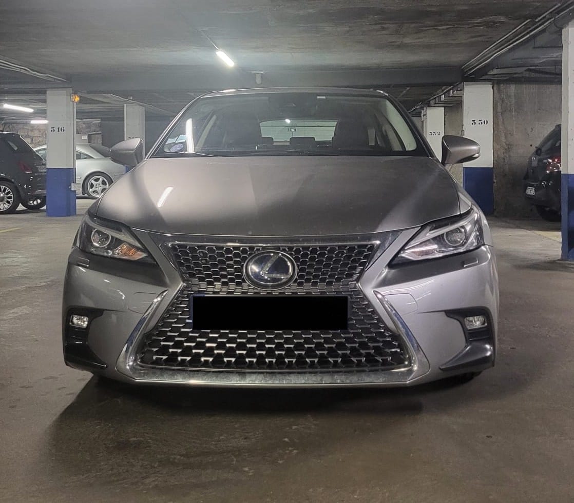 Lexus CT 200h avec Dashcam