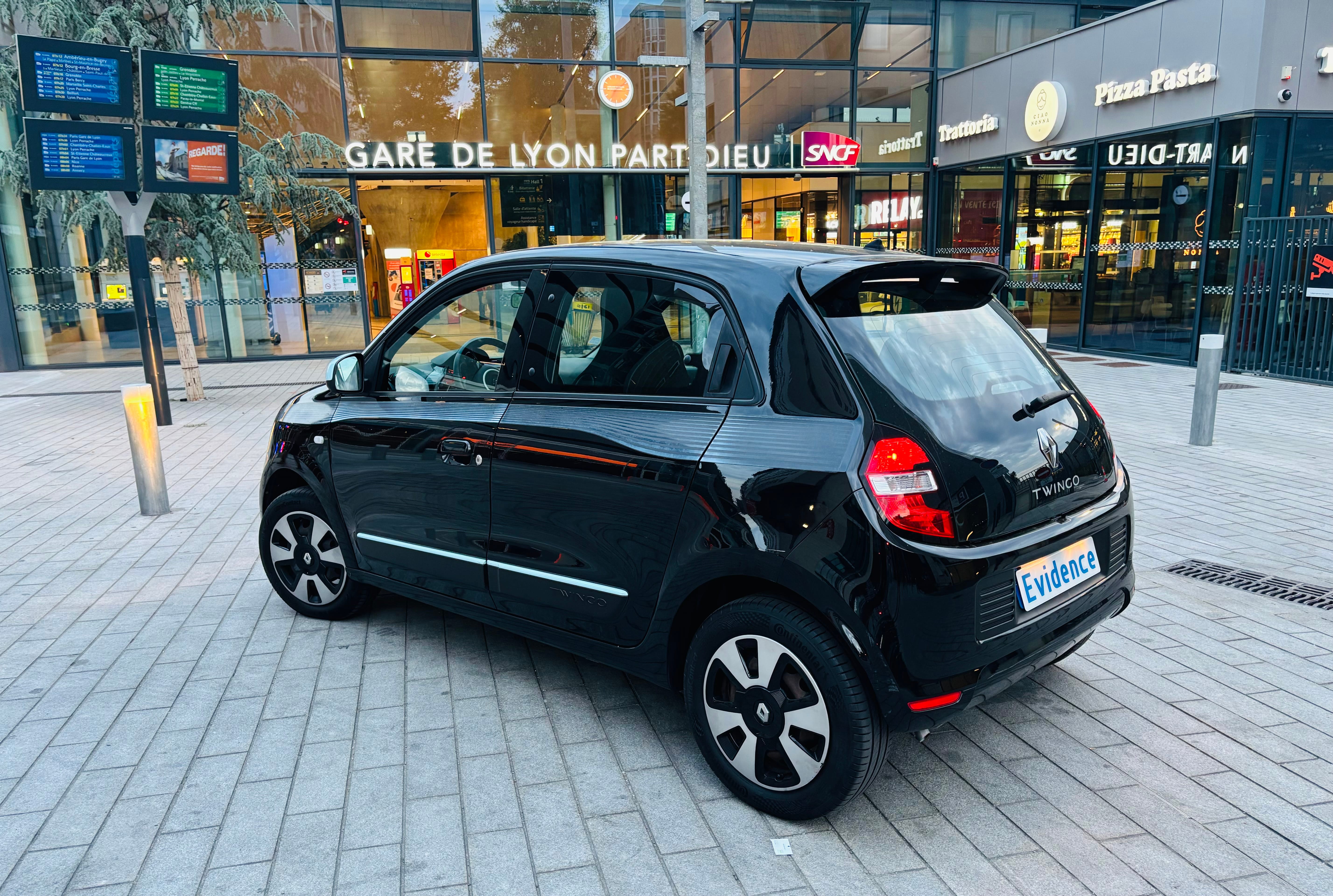 Renault Twingo III Gare Part Dieu mit Tempomat