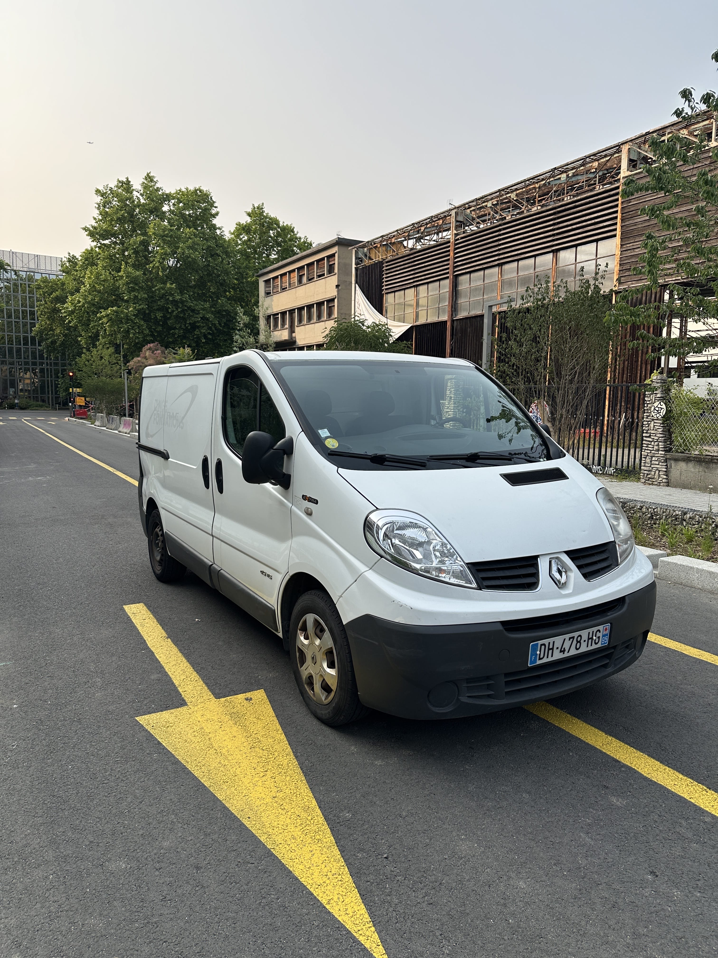 Renault Trafic 2.0dci avec Climatisation