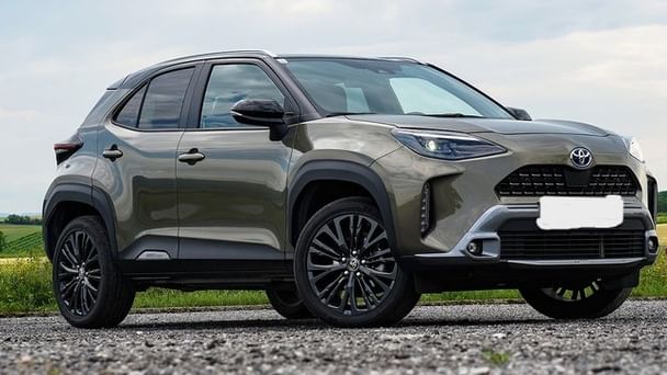 Toyota Yaris Cross, 2022, Euro 95 (E10) / Électrique (hybride), automatique