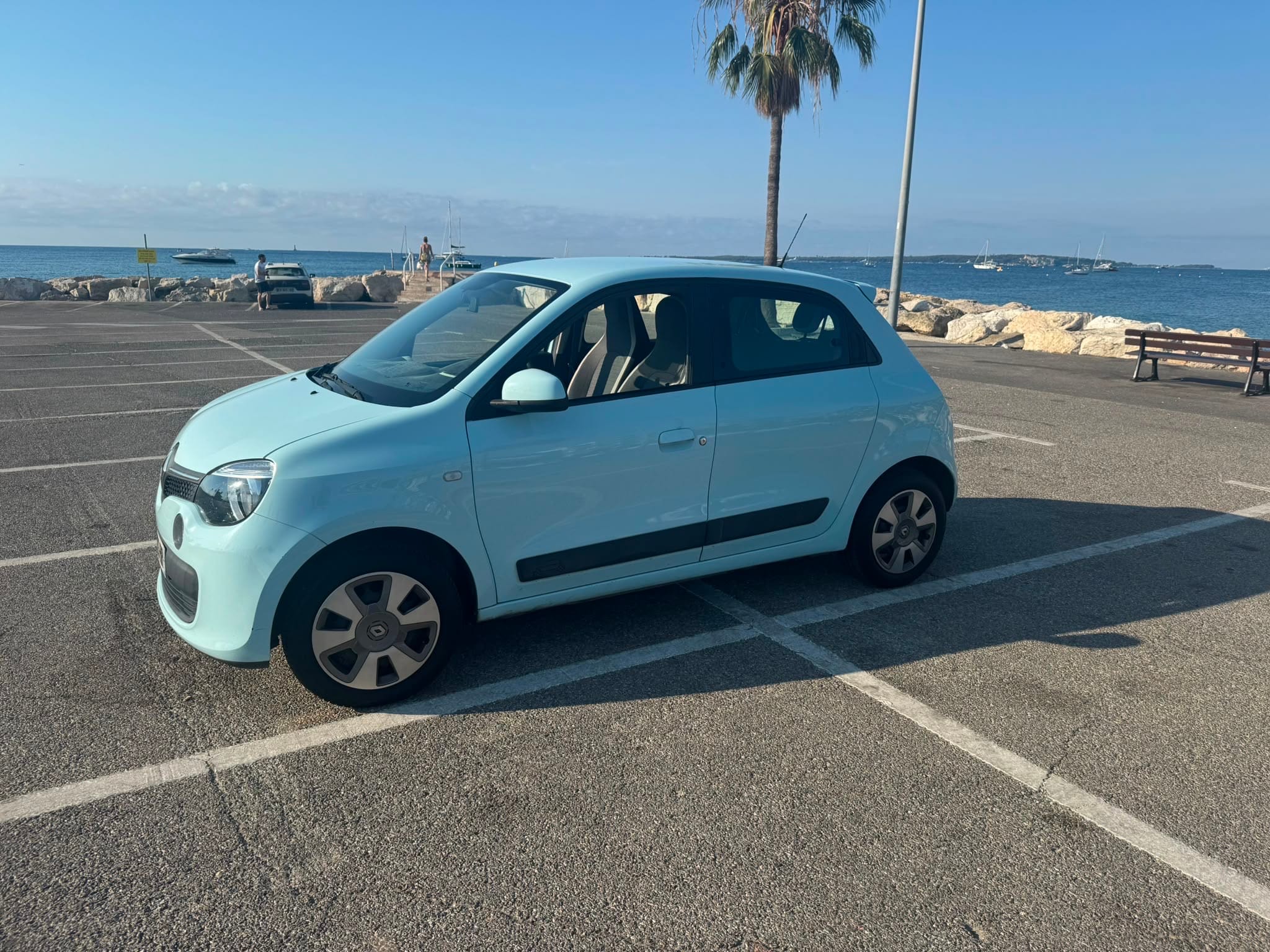 Renault Twingo III 1.0 sce 70 avec Climatisation