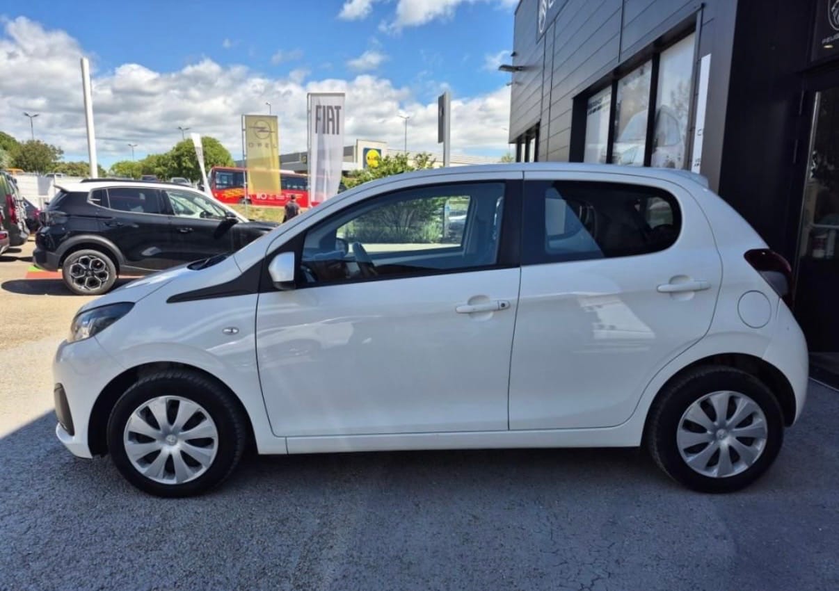 Peugeot 108 avec Autoradio