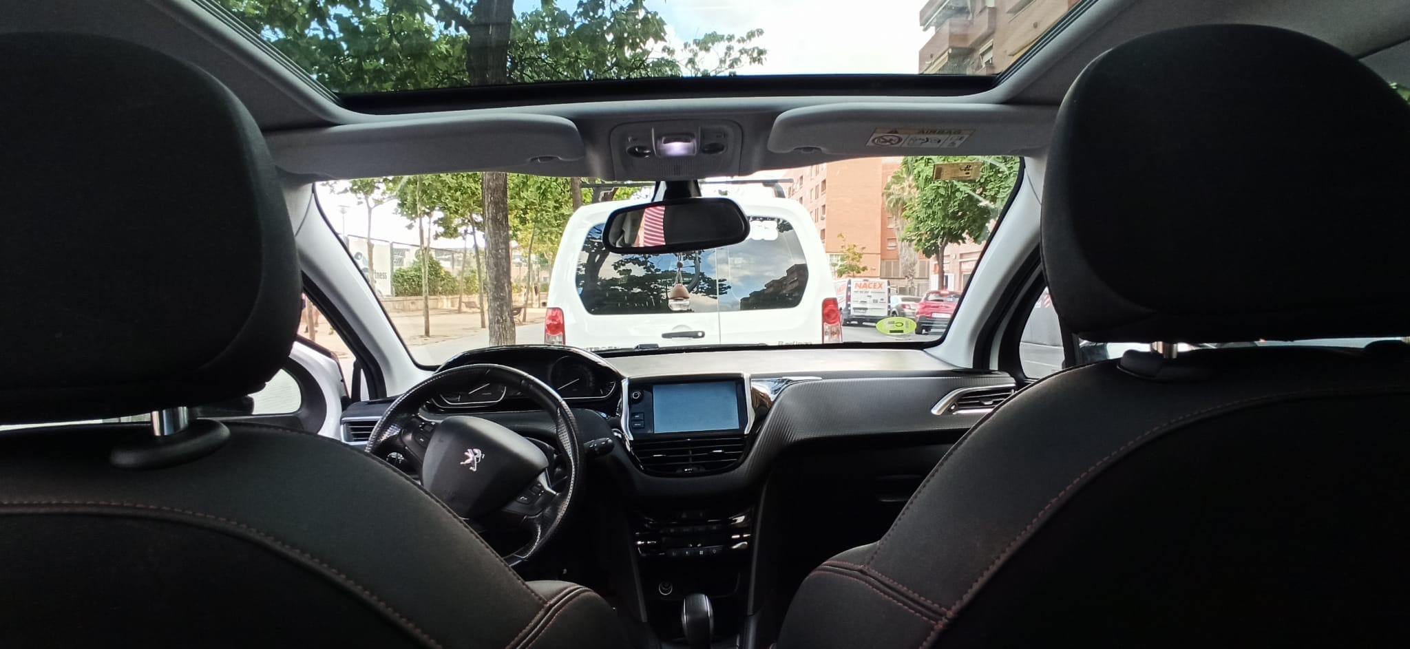 Peugeot 208 GTI 1.2 GT Line con Audio Bluetooth