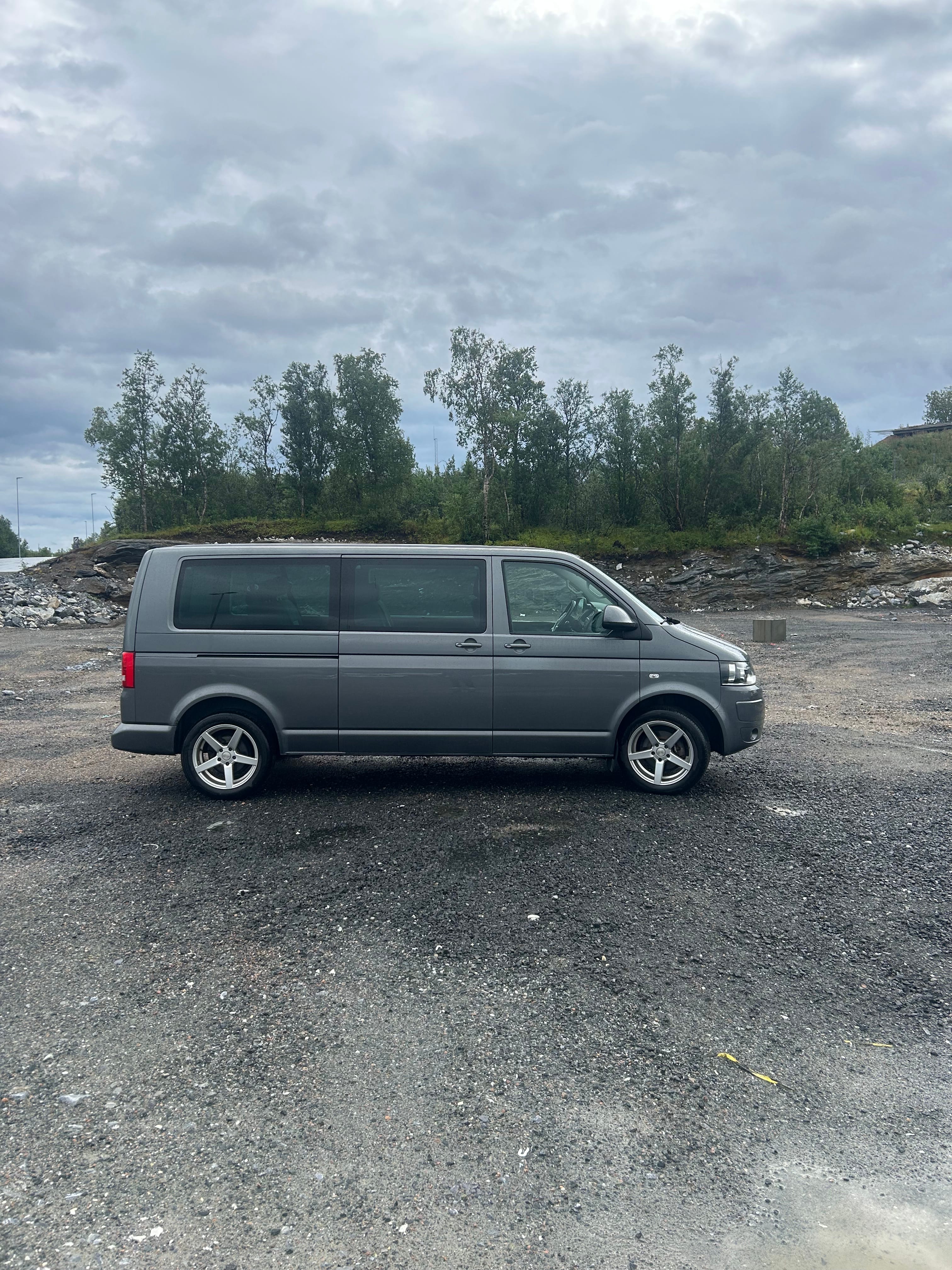 Volkswagen Caravelle 8 Seats med Aircondition