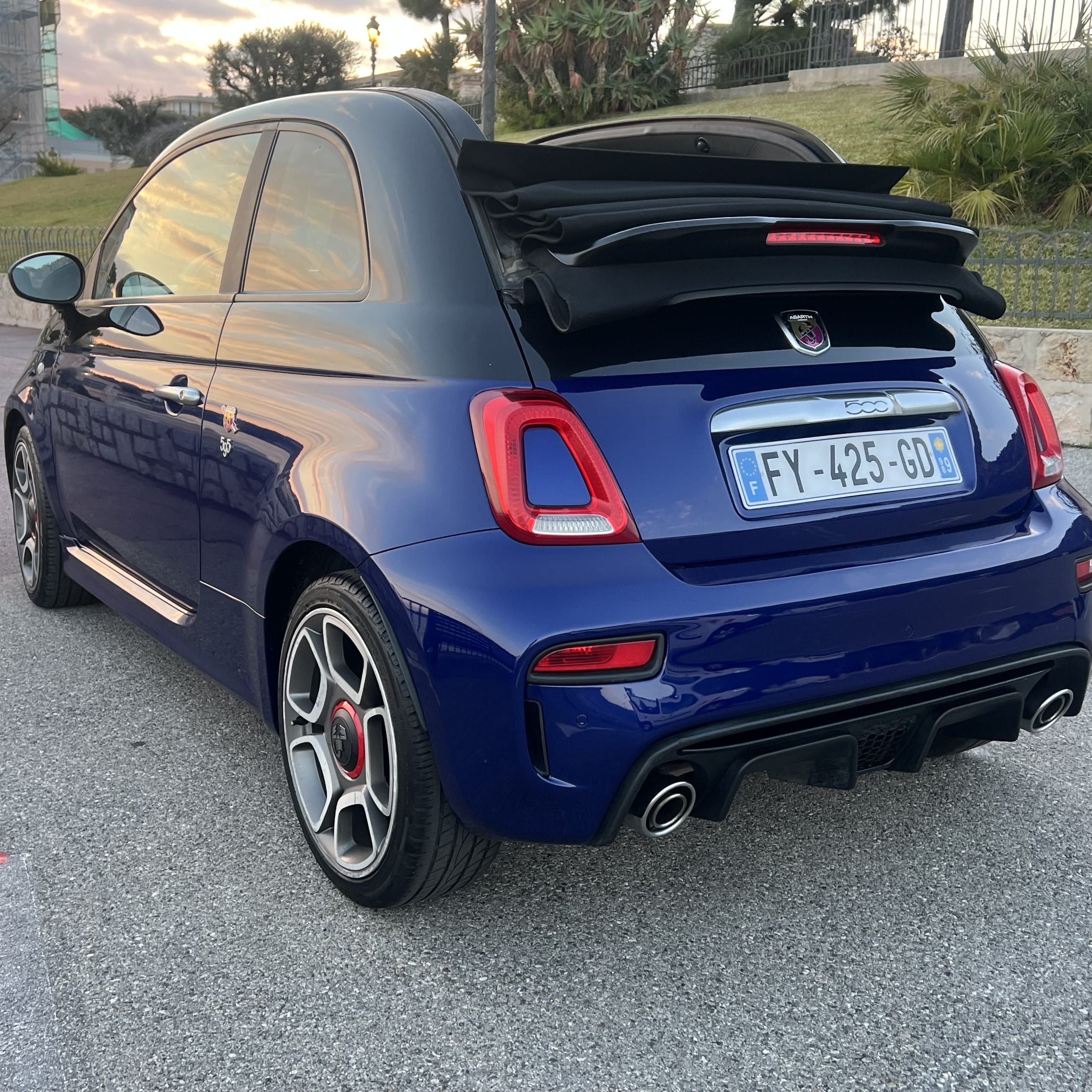 Abarth 500C 595 Cabriolet with Bluetooth audio