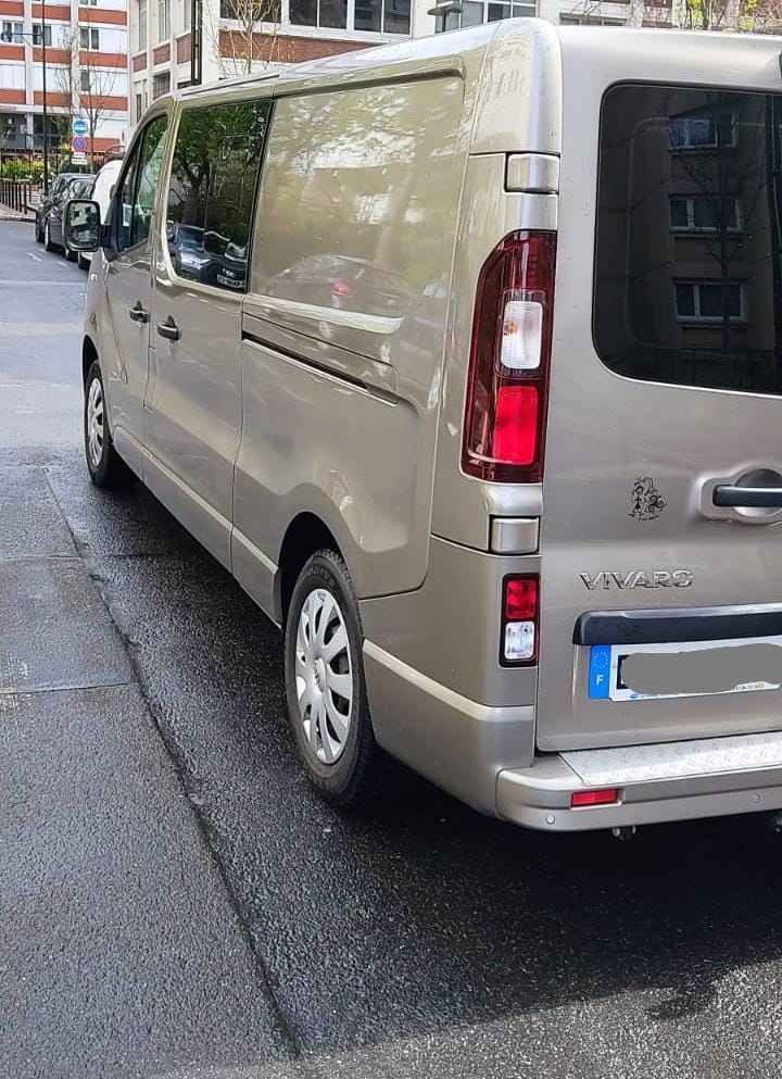 Opel Vivaro avec Régulateur de vitesse