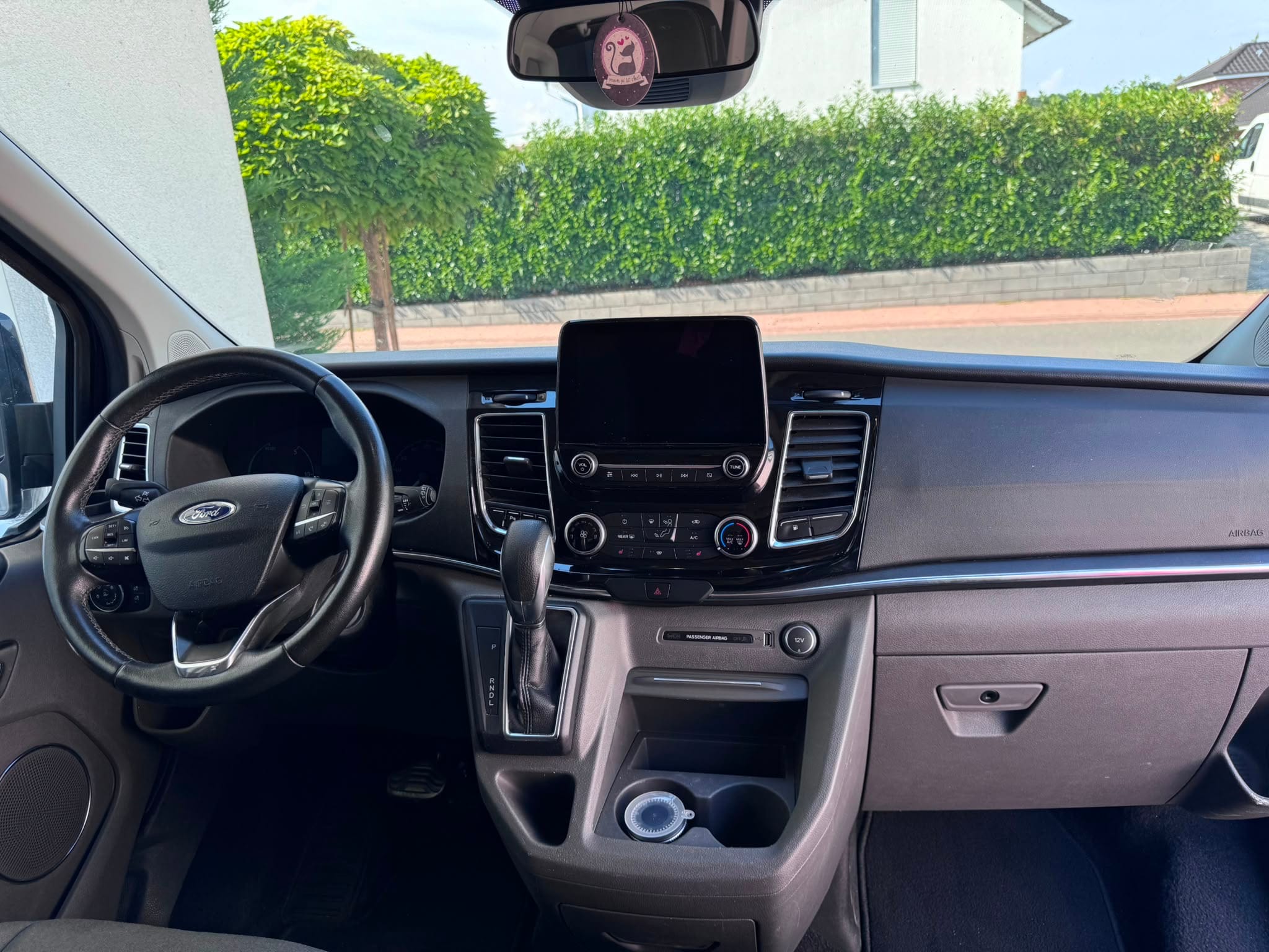 Ford Tourneo Custom avec GPS