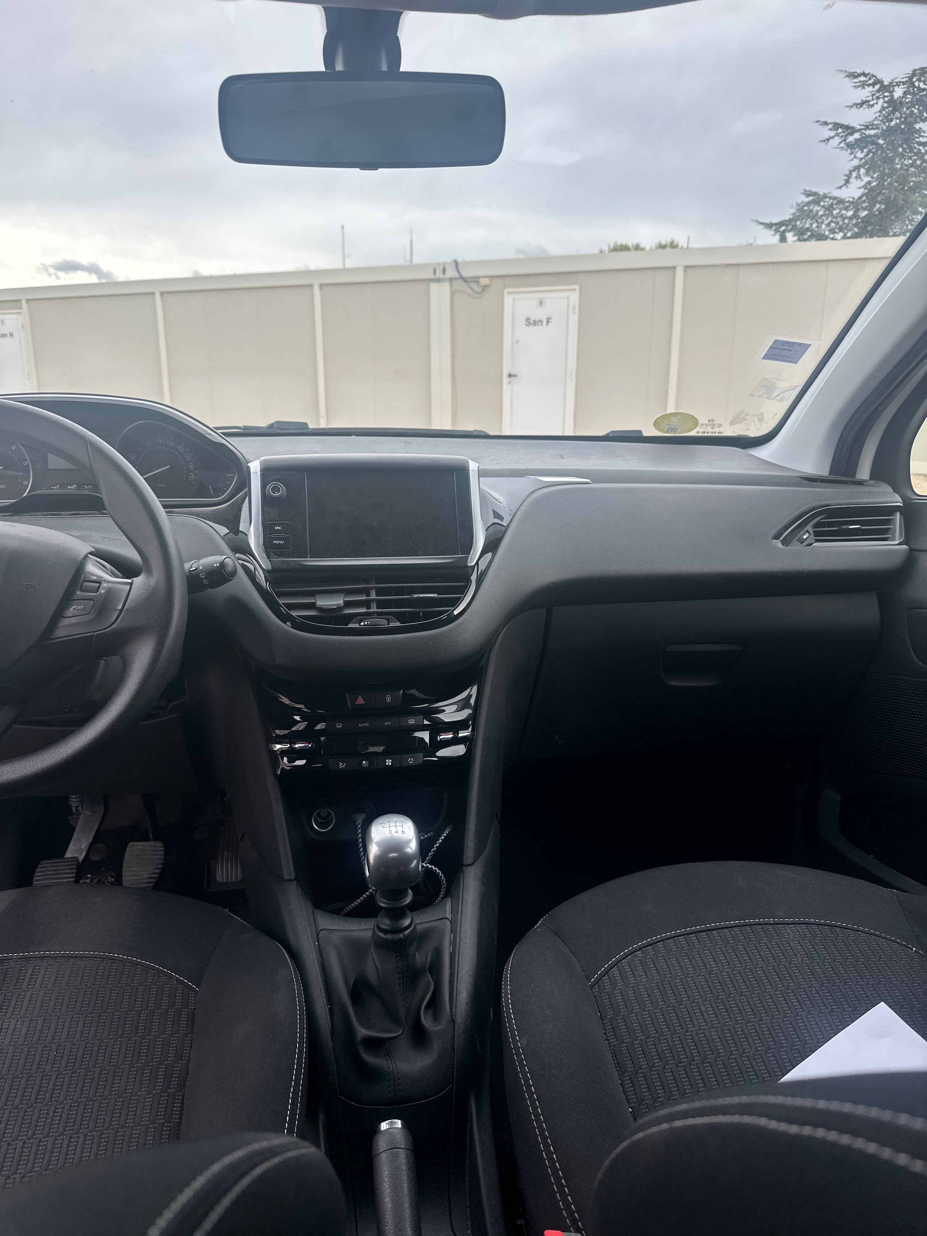Peugeot 208 avec Régulateur de vitesse