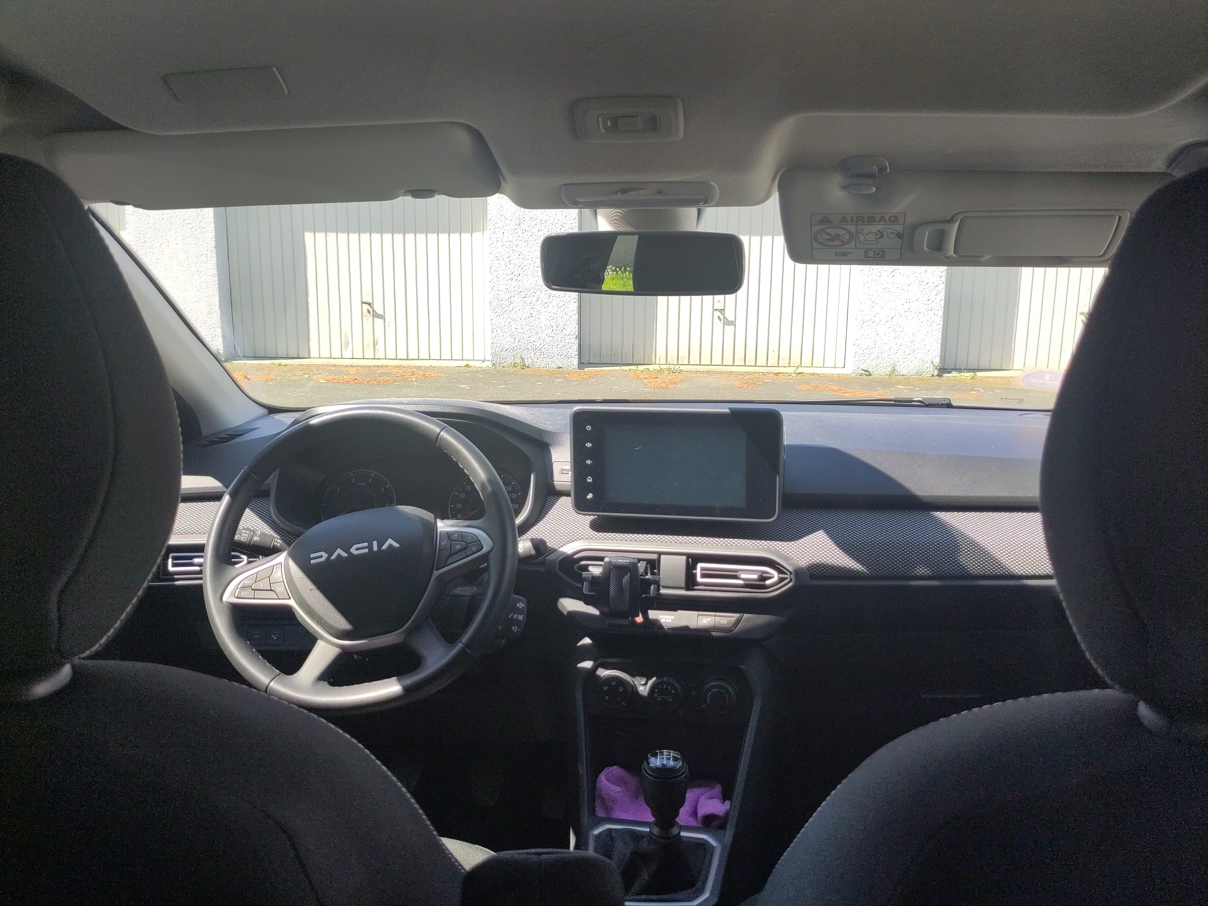 Dacia Sandero avec Siège bébé