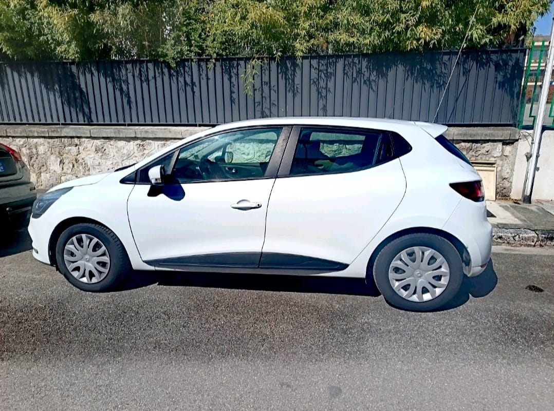 Renault Clio avec Climatisation
