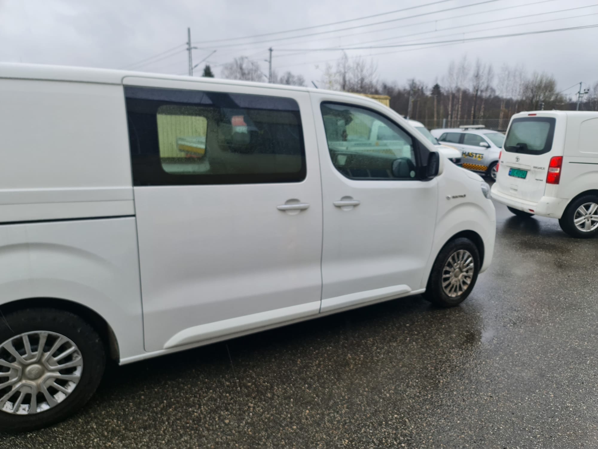 Toyota Proace Varebil with Snow tires