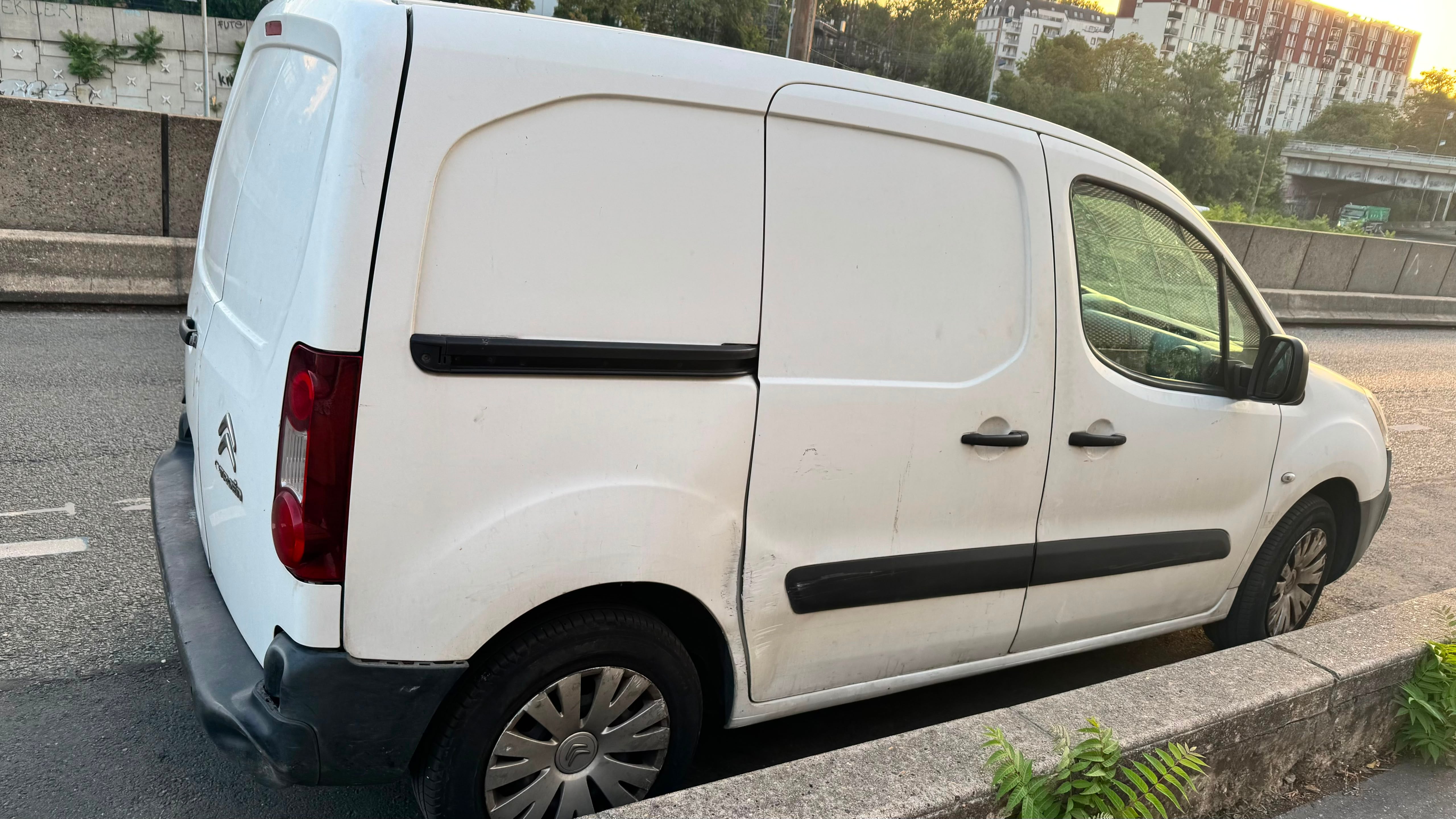 Citroen Berlingo avec Entrée audio / iPod