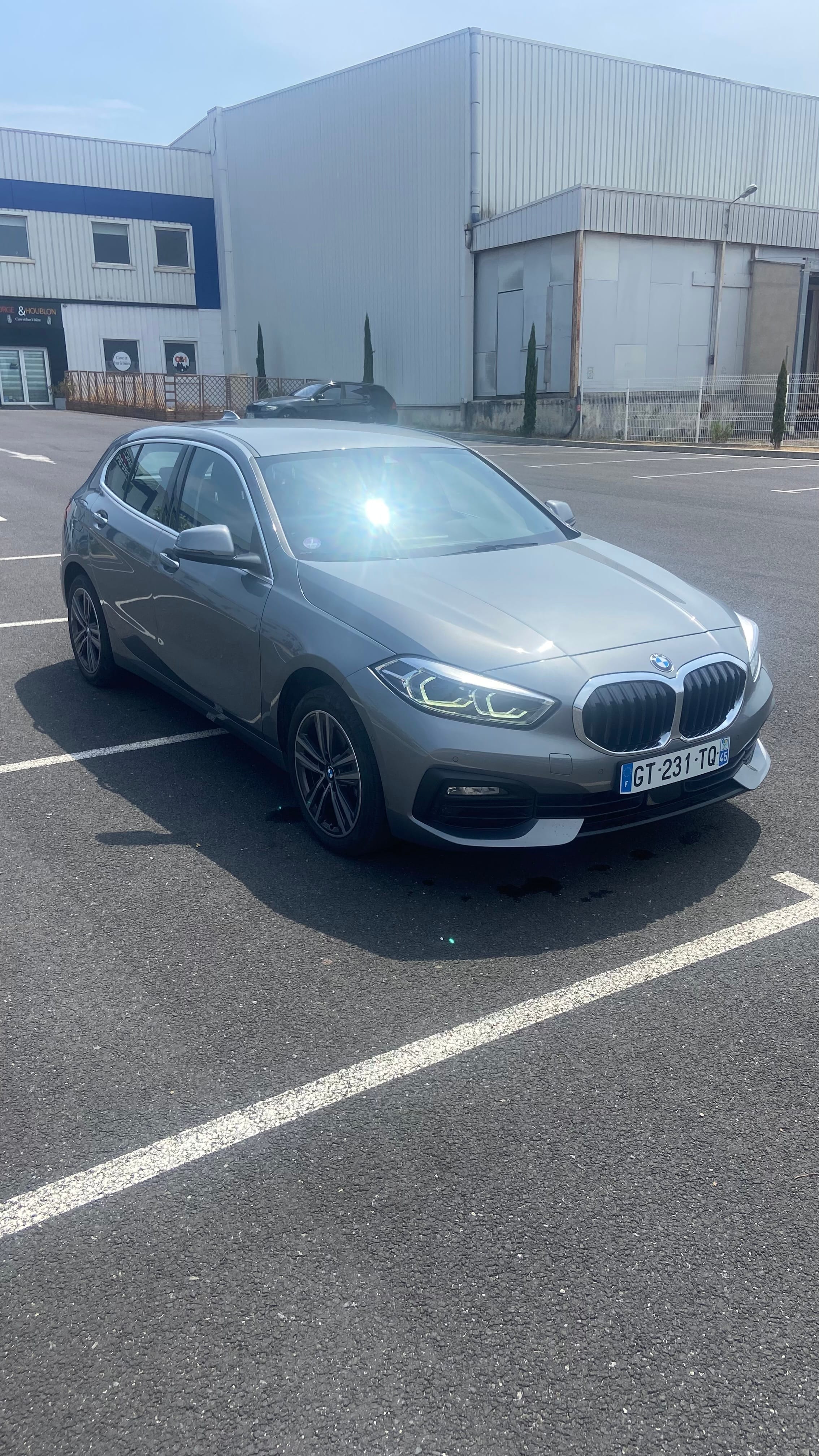 BMW Série 1, 2024, Essence 95, automatique